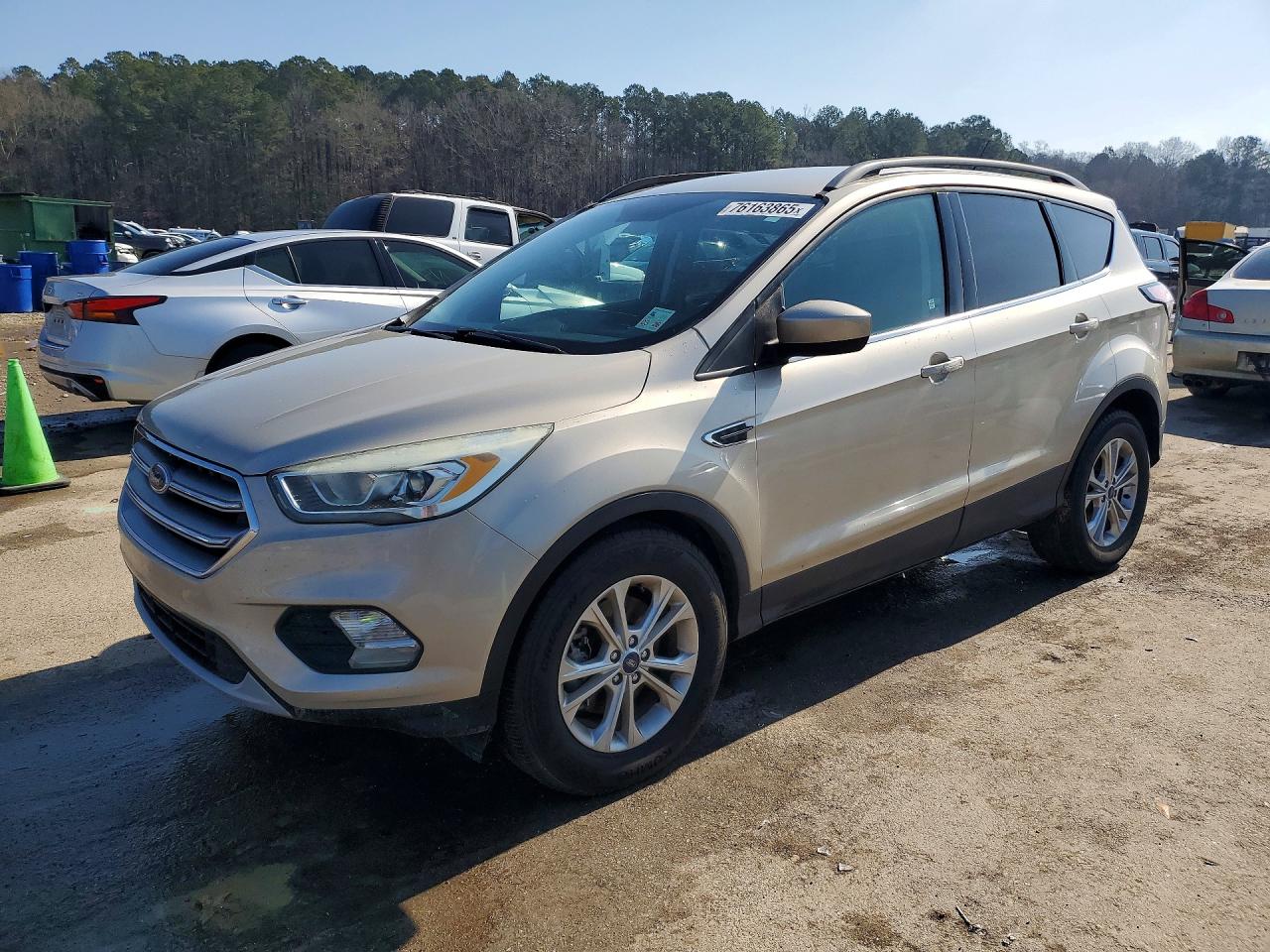 2017 Ford Escape Se Tan vin: 1FMCU9GD3HUC30839