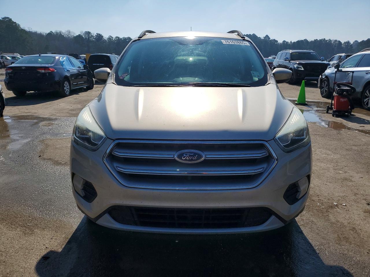 2017 Ford Escape Se Tan vin: 1FMCU9GD3HUC30839