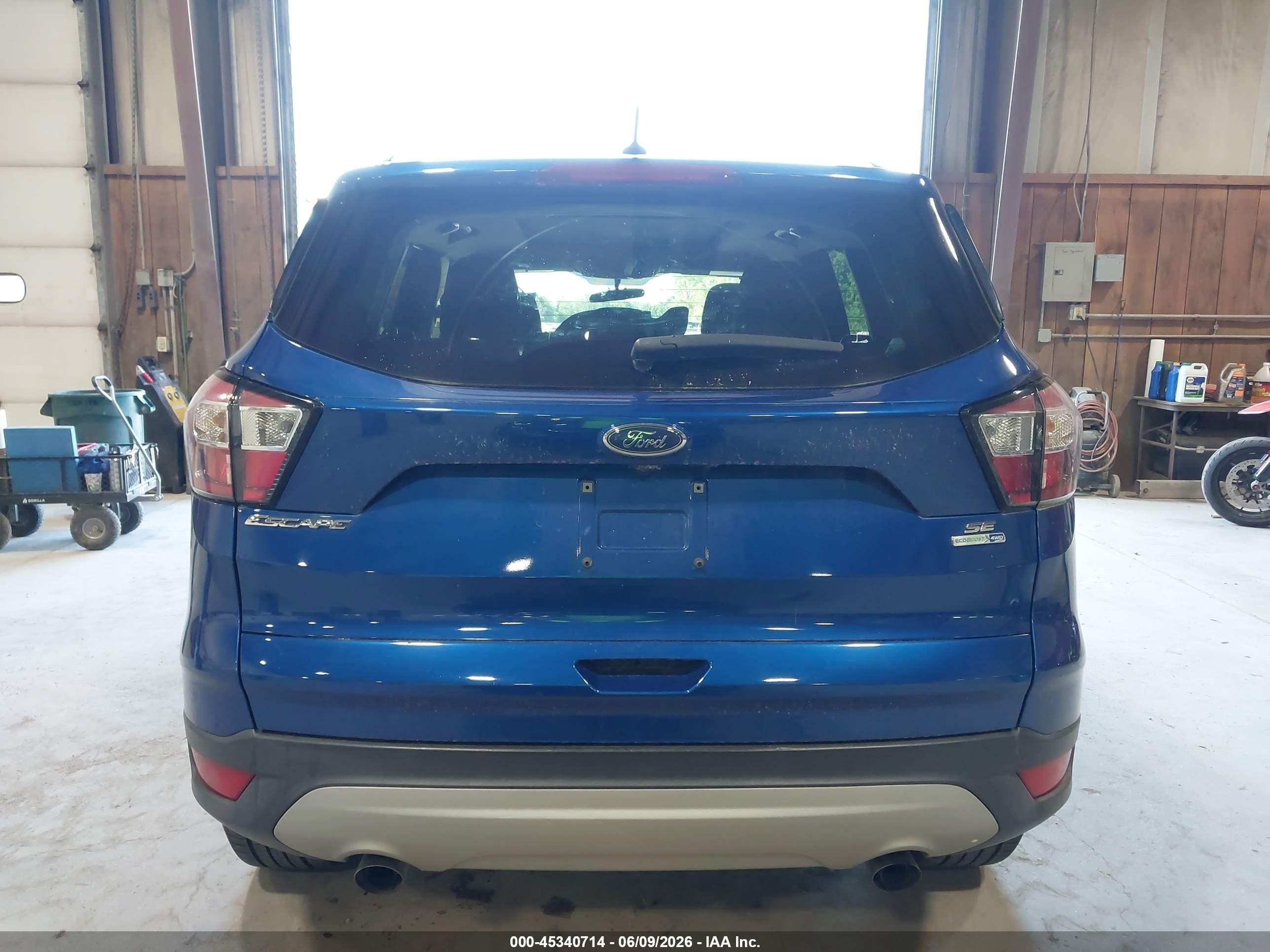 2018 Ford Escape Se Blue vin: 1FMCU9GD3JUB75914