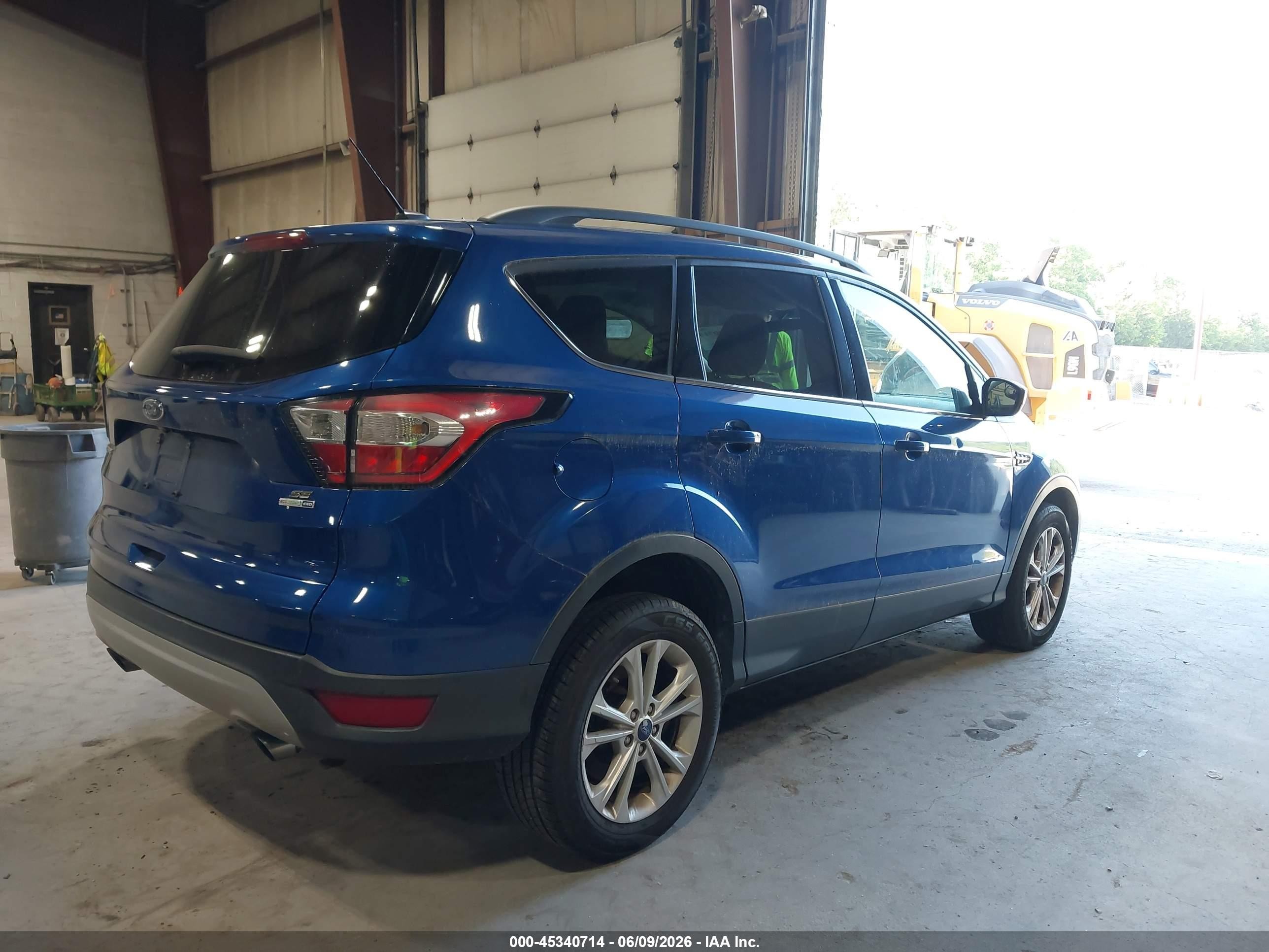 2018 Ford Escape Se Blue vin: 1FMCU9GD3JUB75914