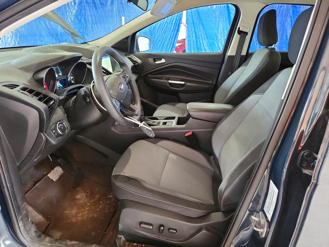 2019 Ford Escape Se Угольный vin: 1FMCU9GD3KUA03738