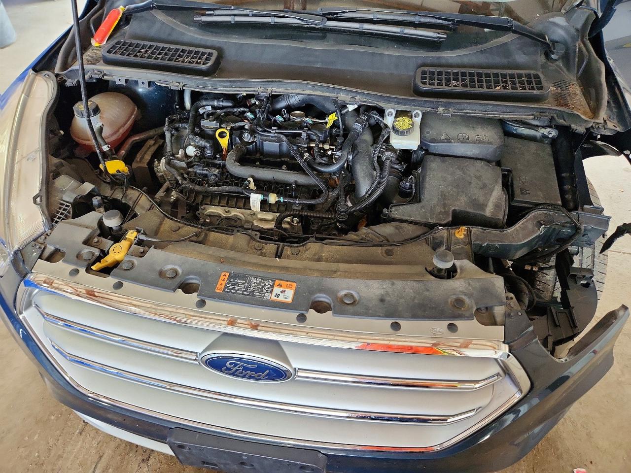 2019 Ford Escape Se Угольный vin: 1FMCU9GD3KUA03738
