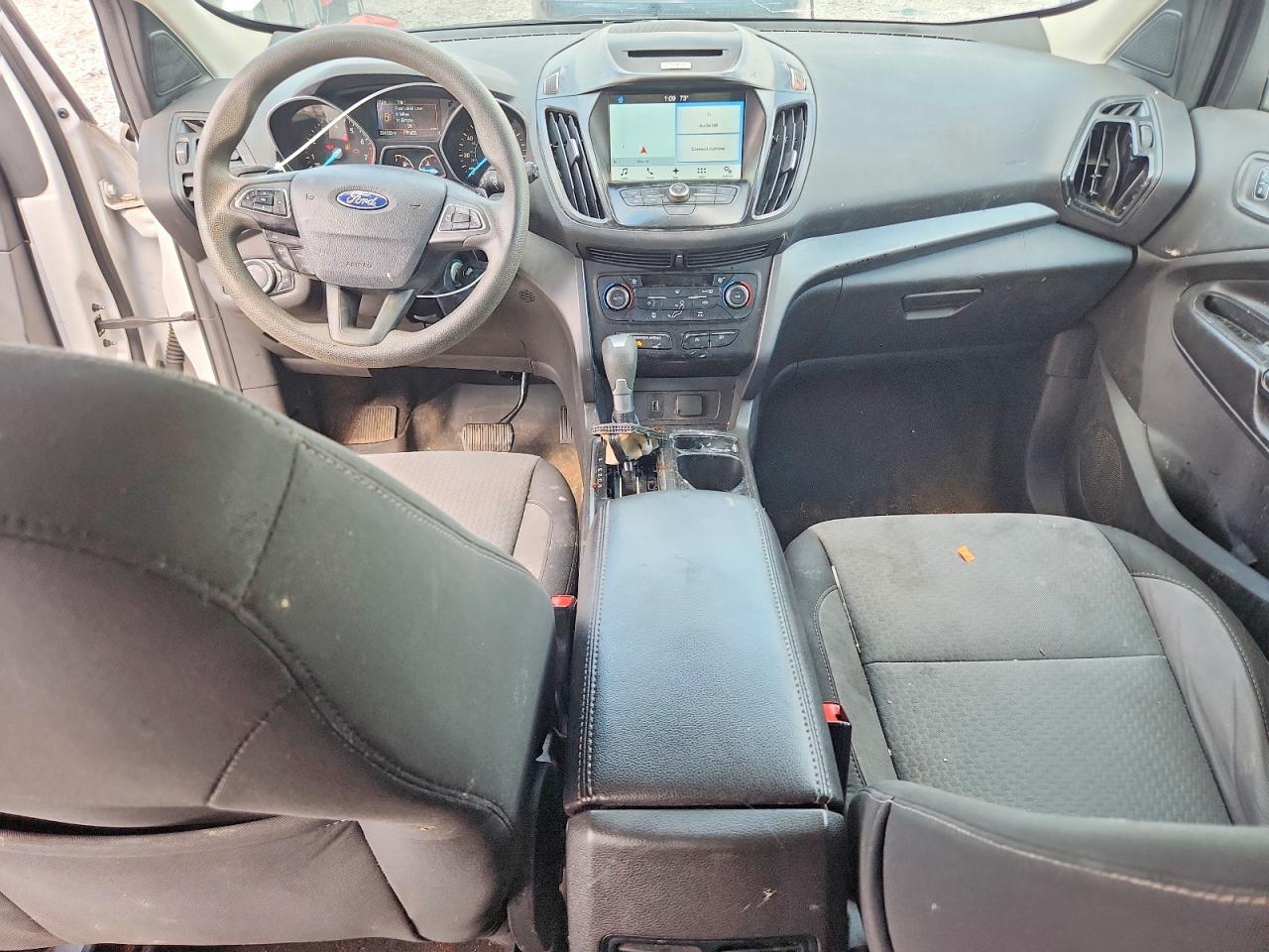2017 Ford Escape Se Белый vin: 1FMCU9GD4HUA60703