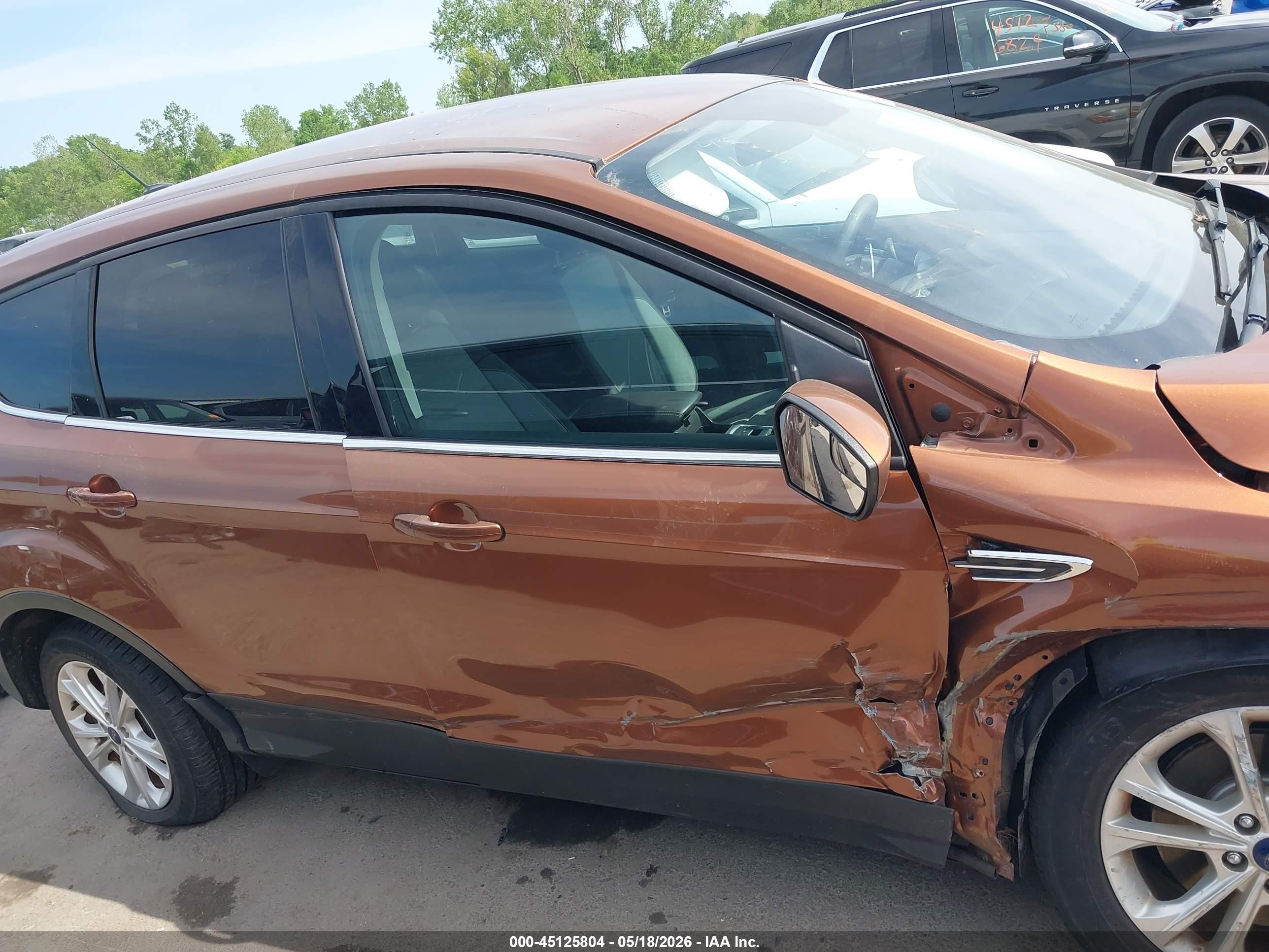 2017 Ford Escape Se Orange vin: 1FMCU9GD4HUD14989