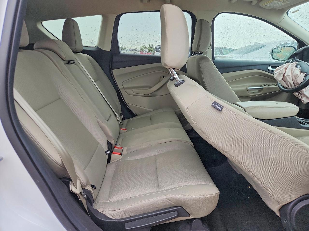 2018 Ford Escape Se White vin: 1FMCU9GD4JUA58455
