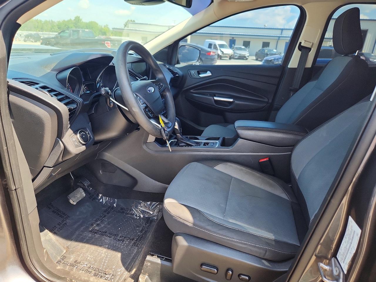 2018 Ford Escape Se Gray vin: 1FMCU9GD4JUC98394