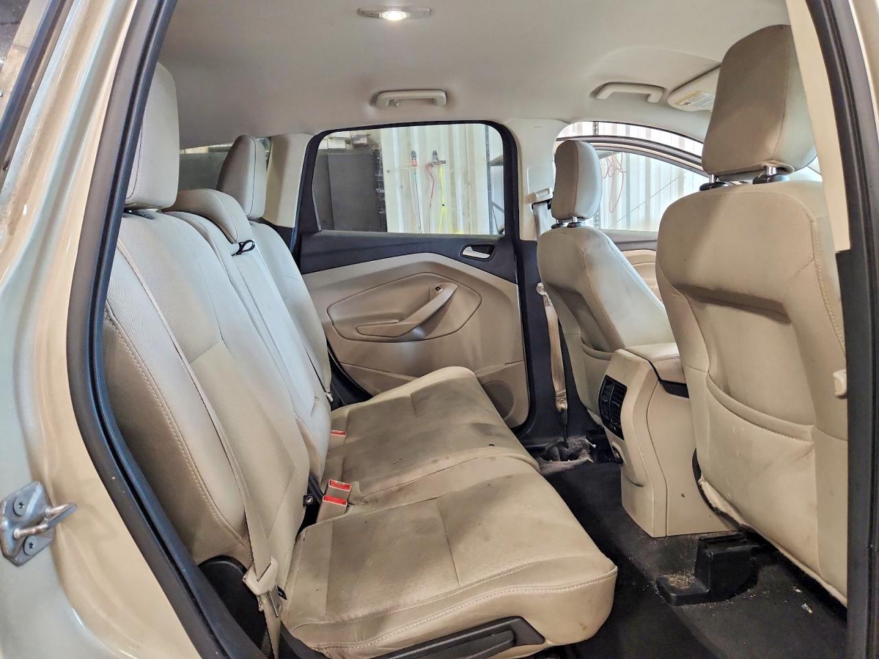 2018 Ford Escape Se Tan vin: 1FMCU9GD4JUD07207