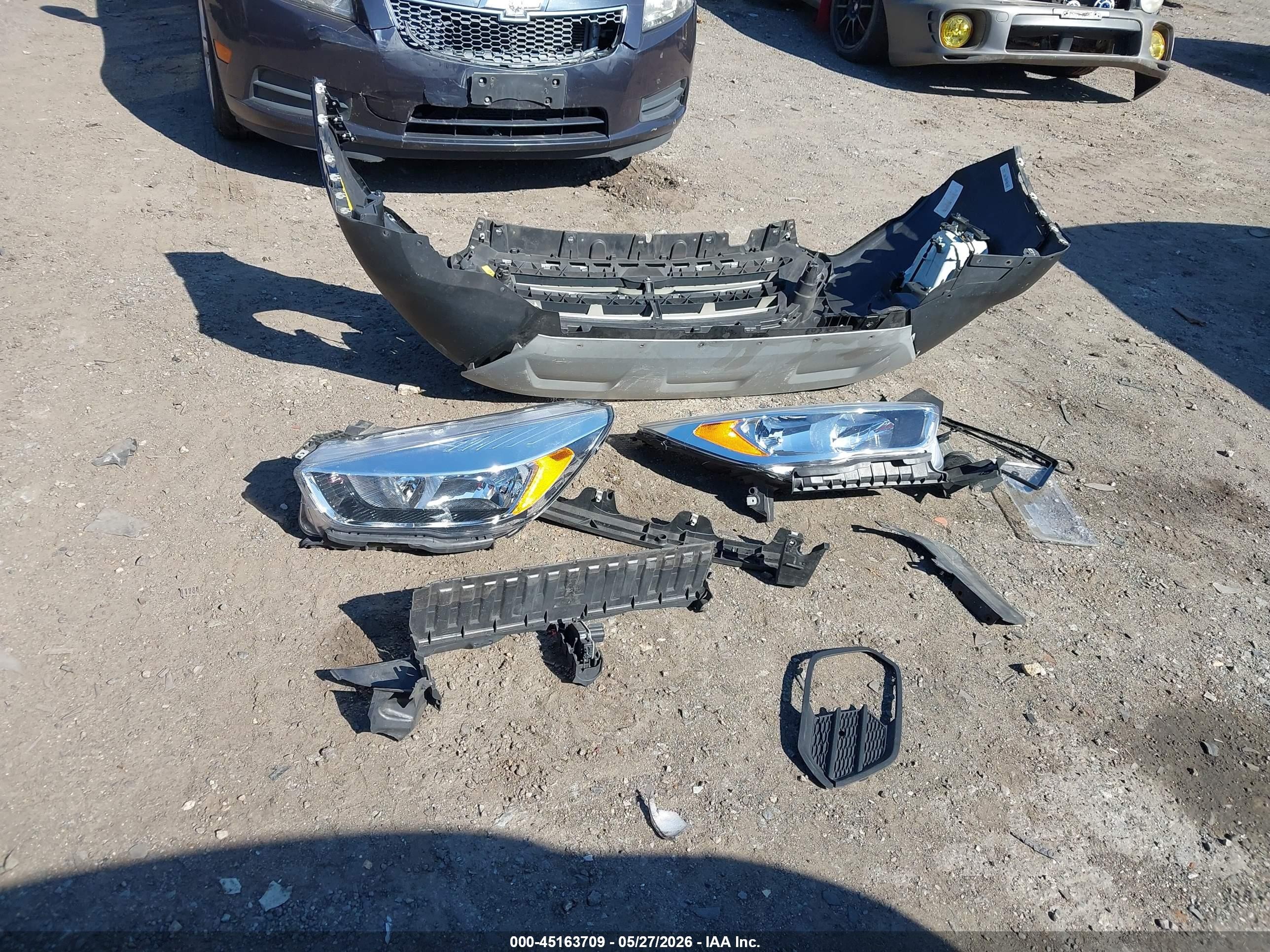 2018 Ford Escape Se Черный vin: 1FMCU9GD4JUD11712