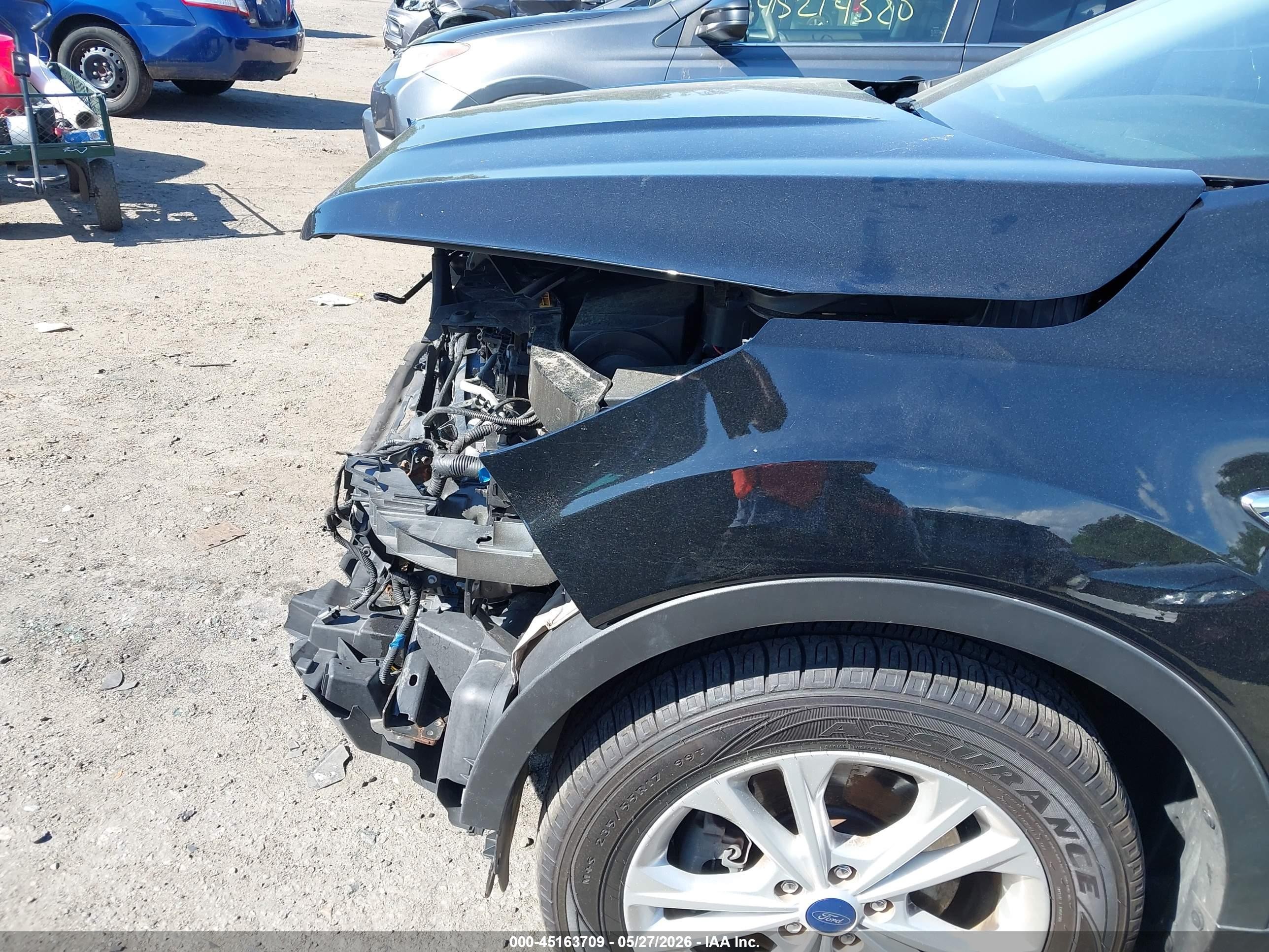 2018 Ford Escape Se Черный vin: 1FMCU9GD4JUD11712