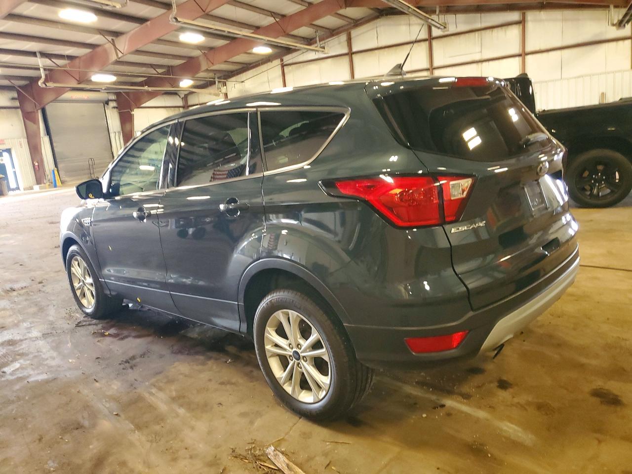 2019 Ford Escape Se Blue vin: 1FMCU9GD4KUC01387