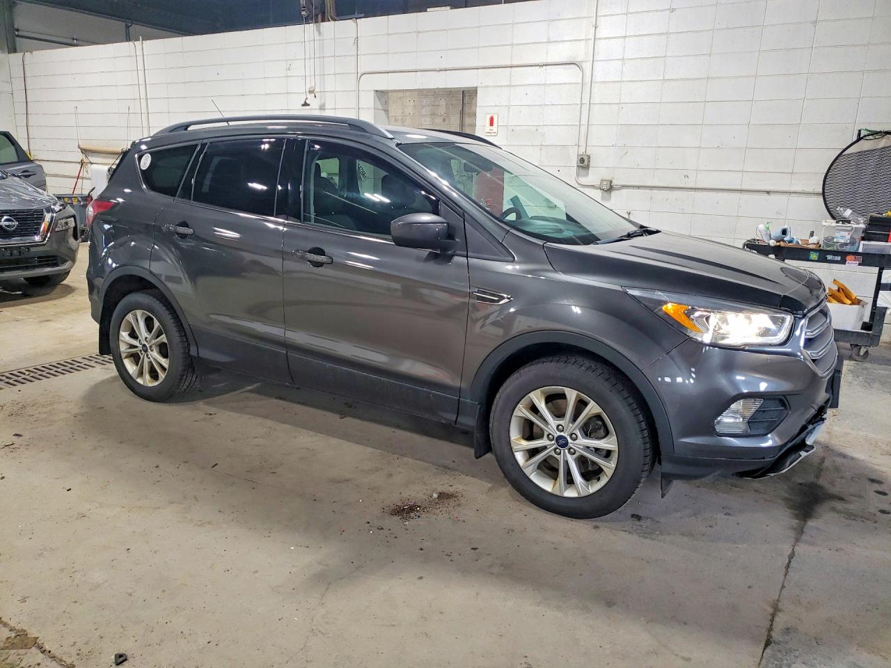 2017 Ford Escape Se Gray vin: 1FMCU9GD5HUA10361