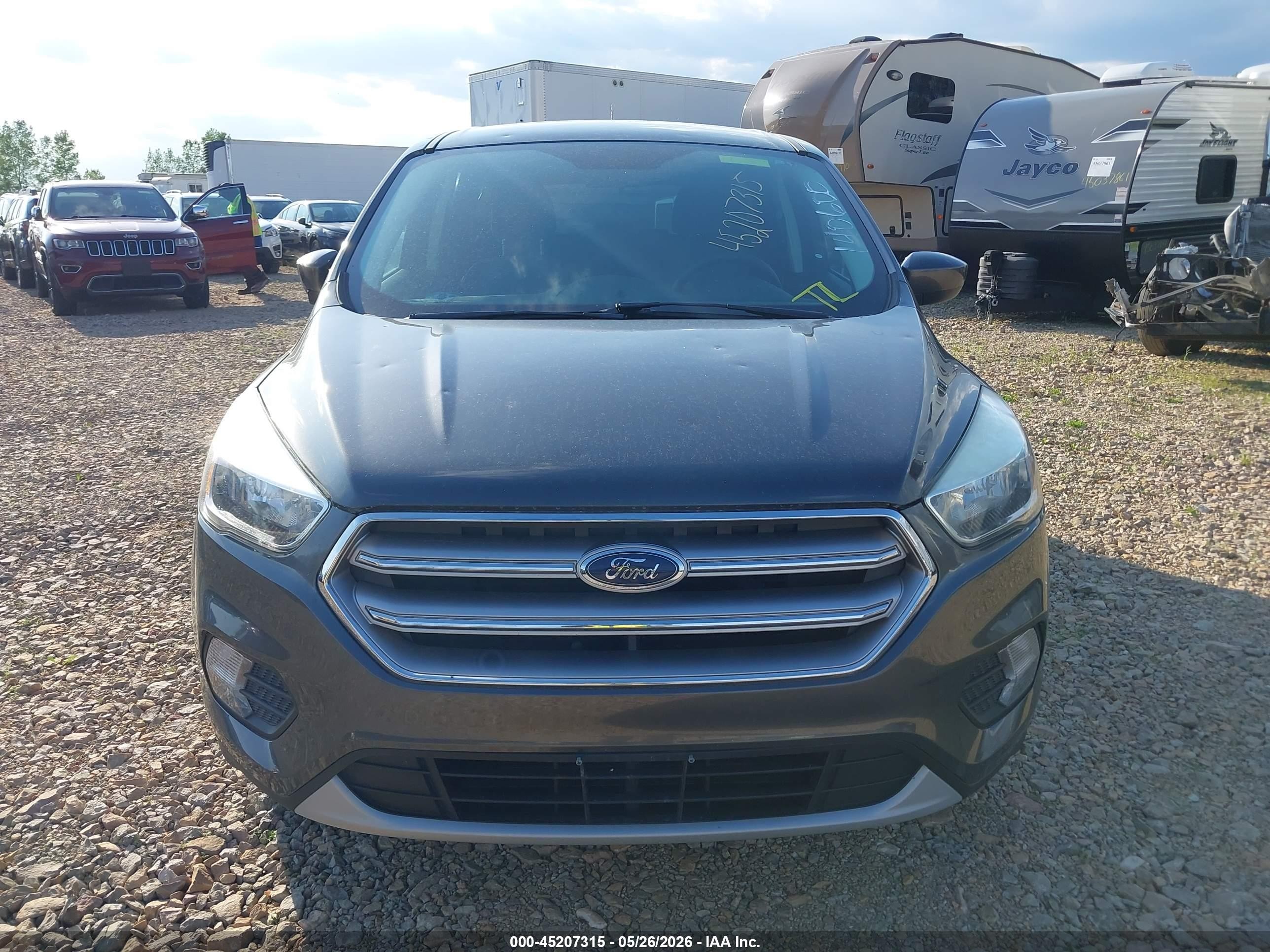 2017 Ford Escape Se Черный vin: 1FMCU9GD5HUE24448