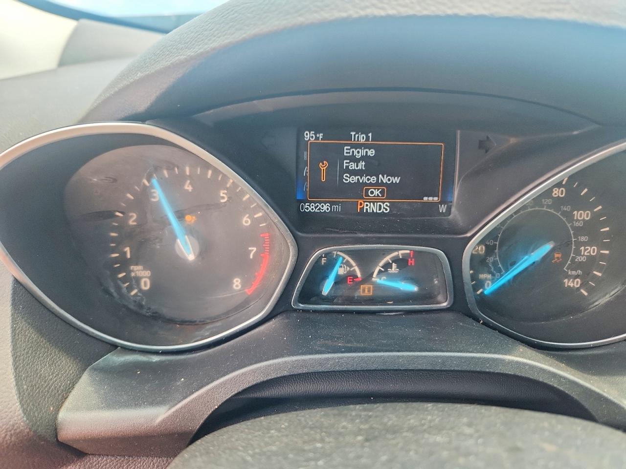2017 Ford Escape Se Серый vin: 1FMCU9GD5HUE50242