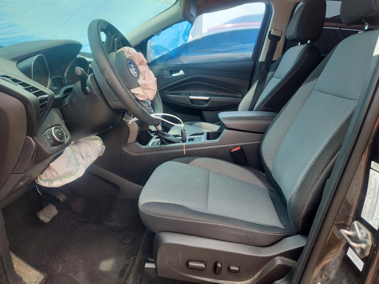 2017 Ford Escape Se Серый vin: 1FMCU9GD5HUE50242