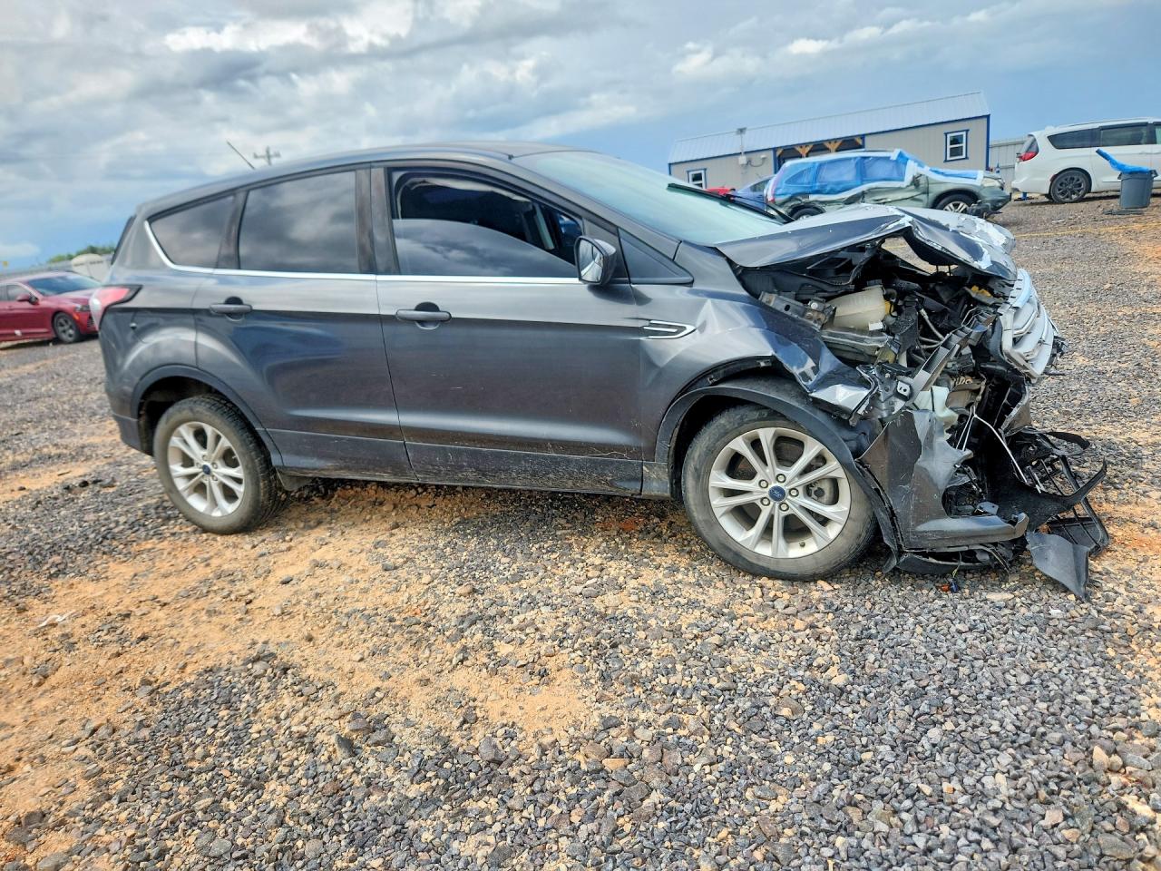 2017 Ford Escape Se Серый vin: 1FMCU9GD5HUE50242