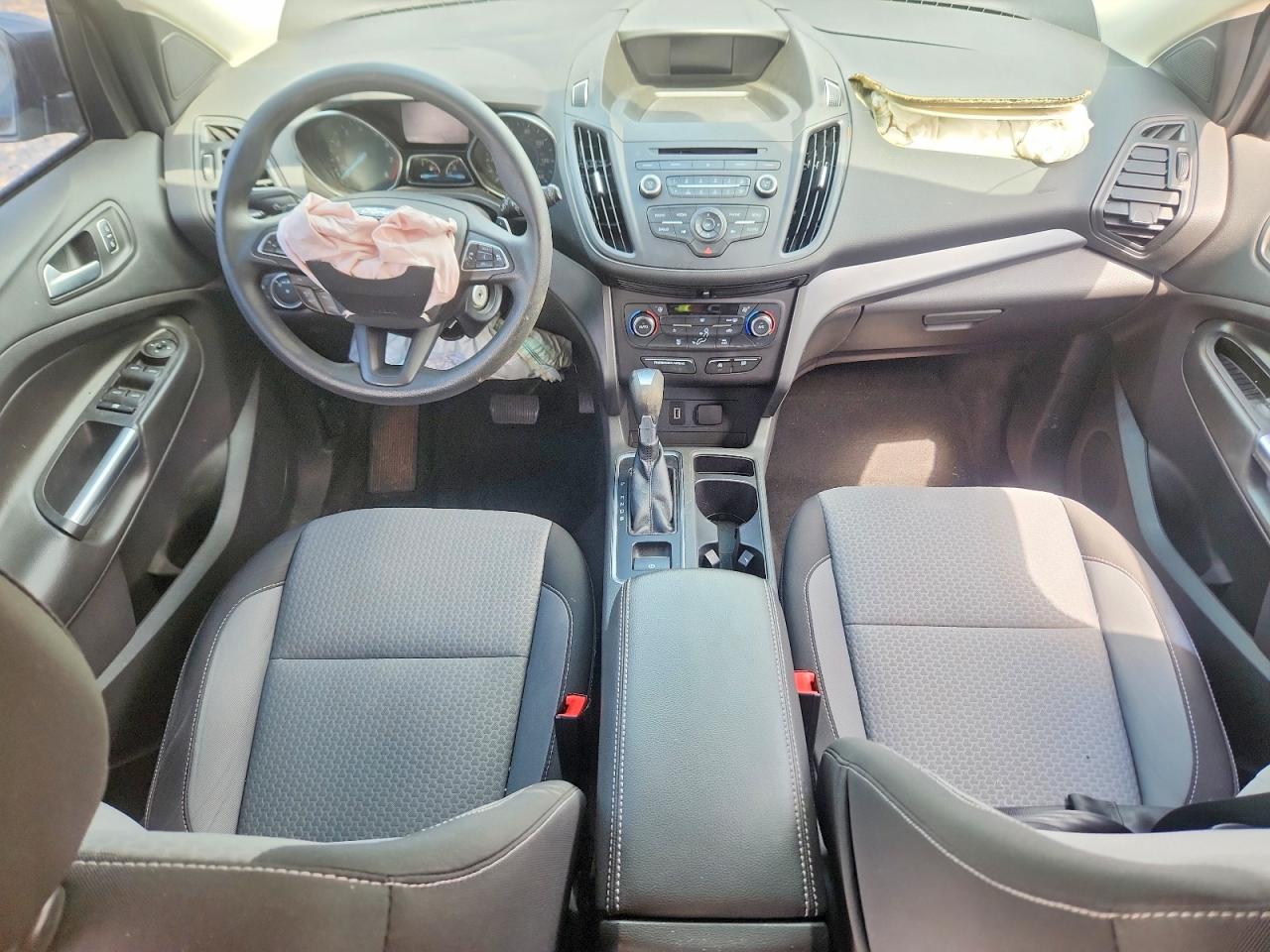 2017 Ford Escape Se Серый vin: 1FMCU9GD5HUE50242