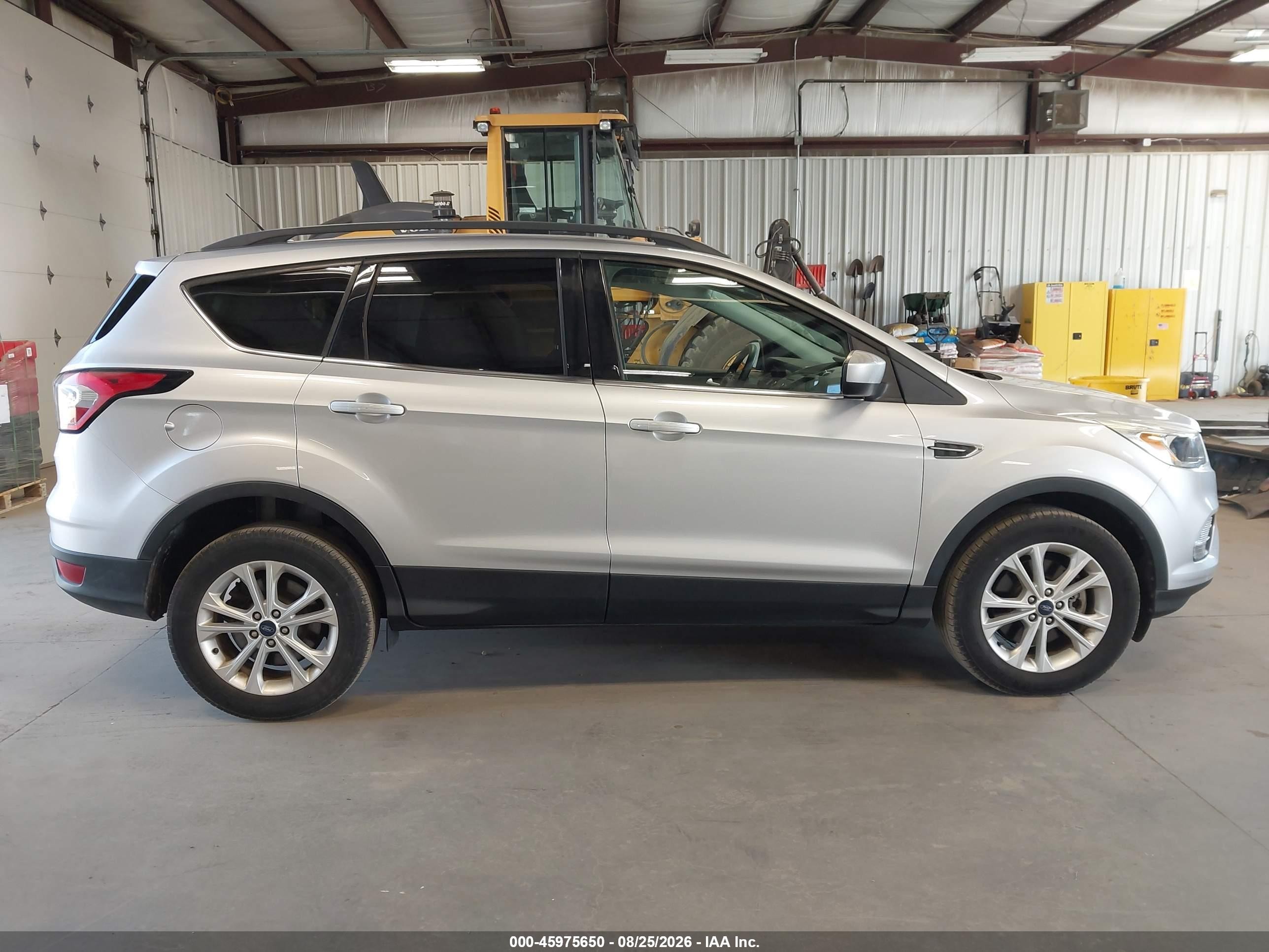 2018 Ford Escape Se Silver vin: 1FMCU9GD5JUC38804