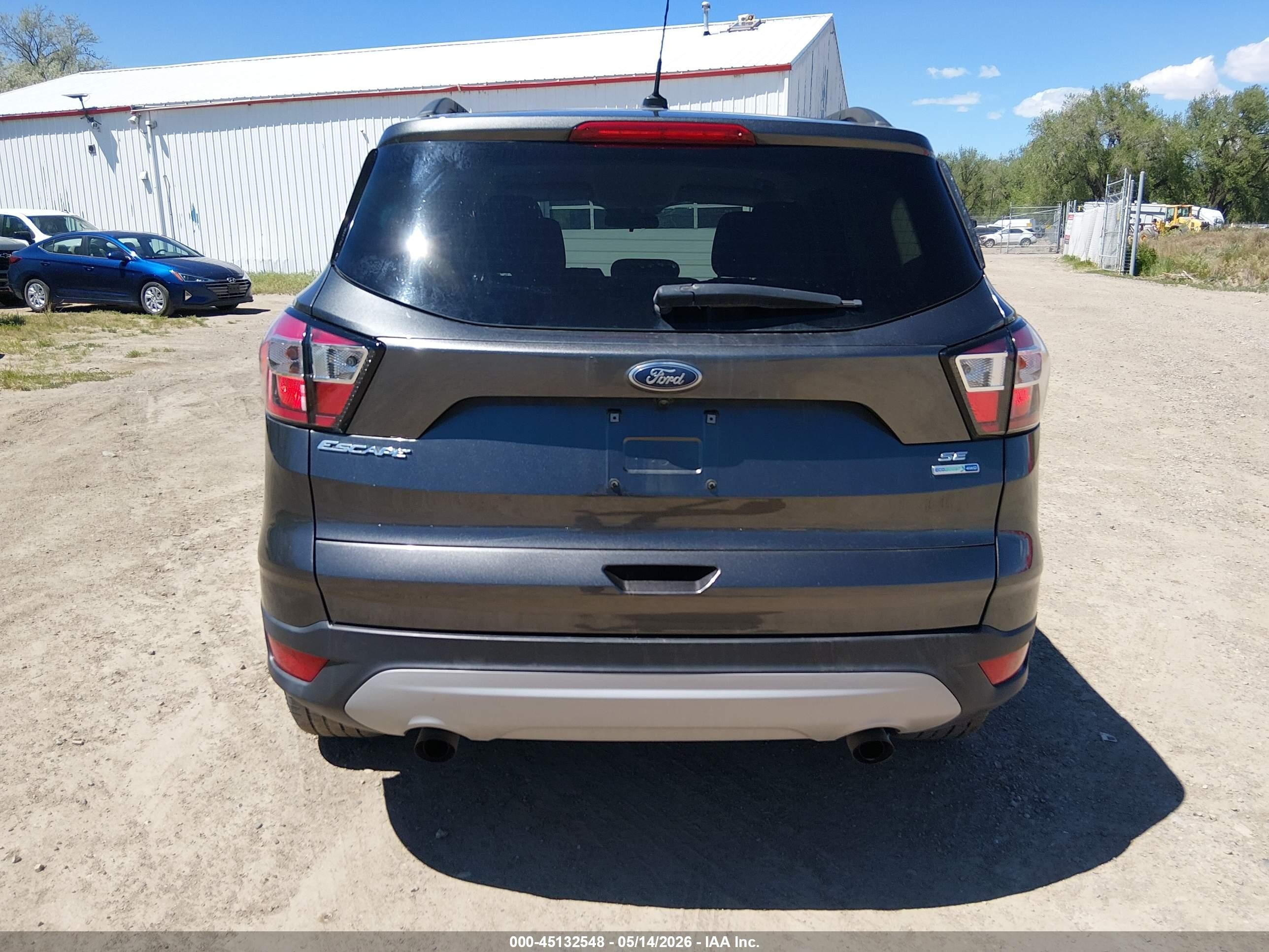 2018 Ford Escape Se Gray vin: 1FMCU9GD5JUD31063