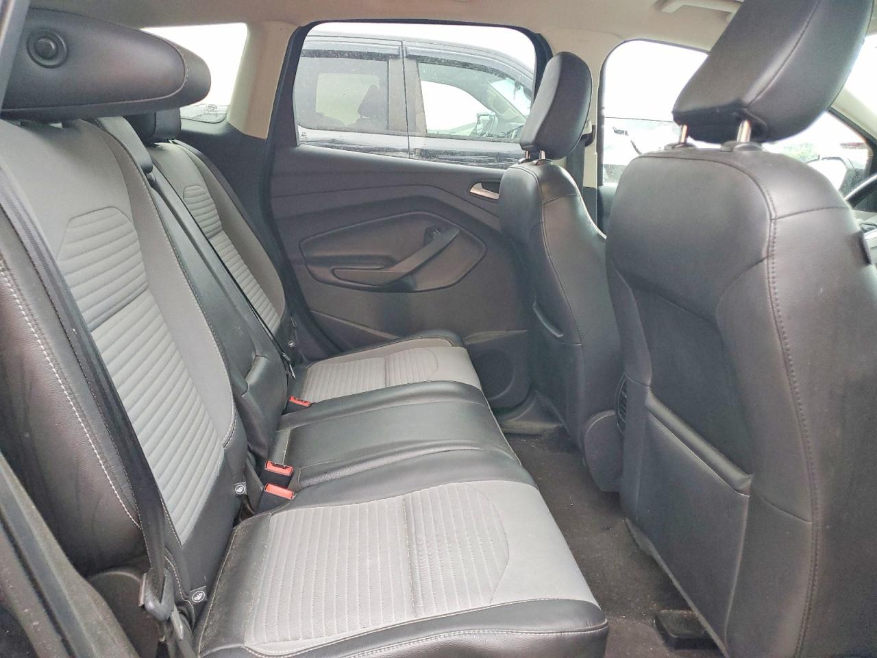 2019 Ford Escape Se Black vin: 1FMCU9GD5KUB09883