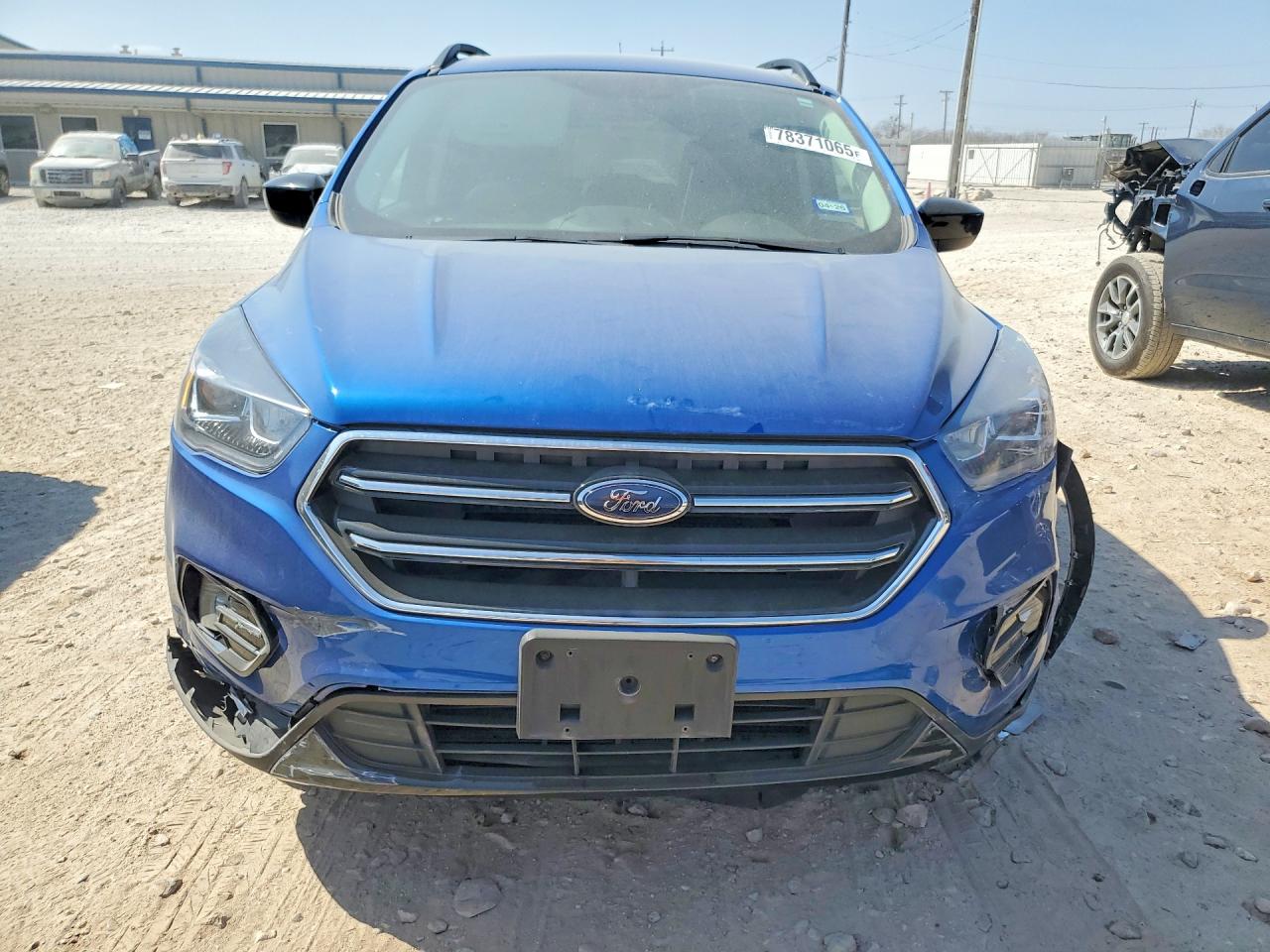 2019 Ford Escape Se Синий vin: 1FMCU9GD5KUB29082