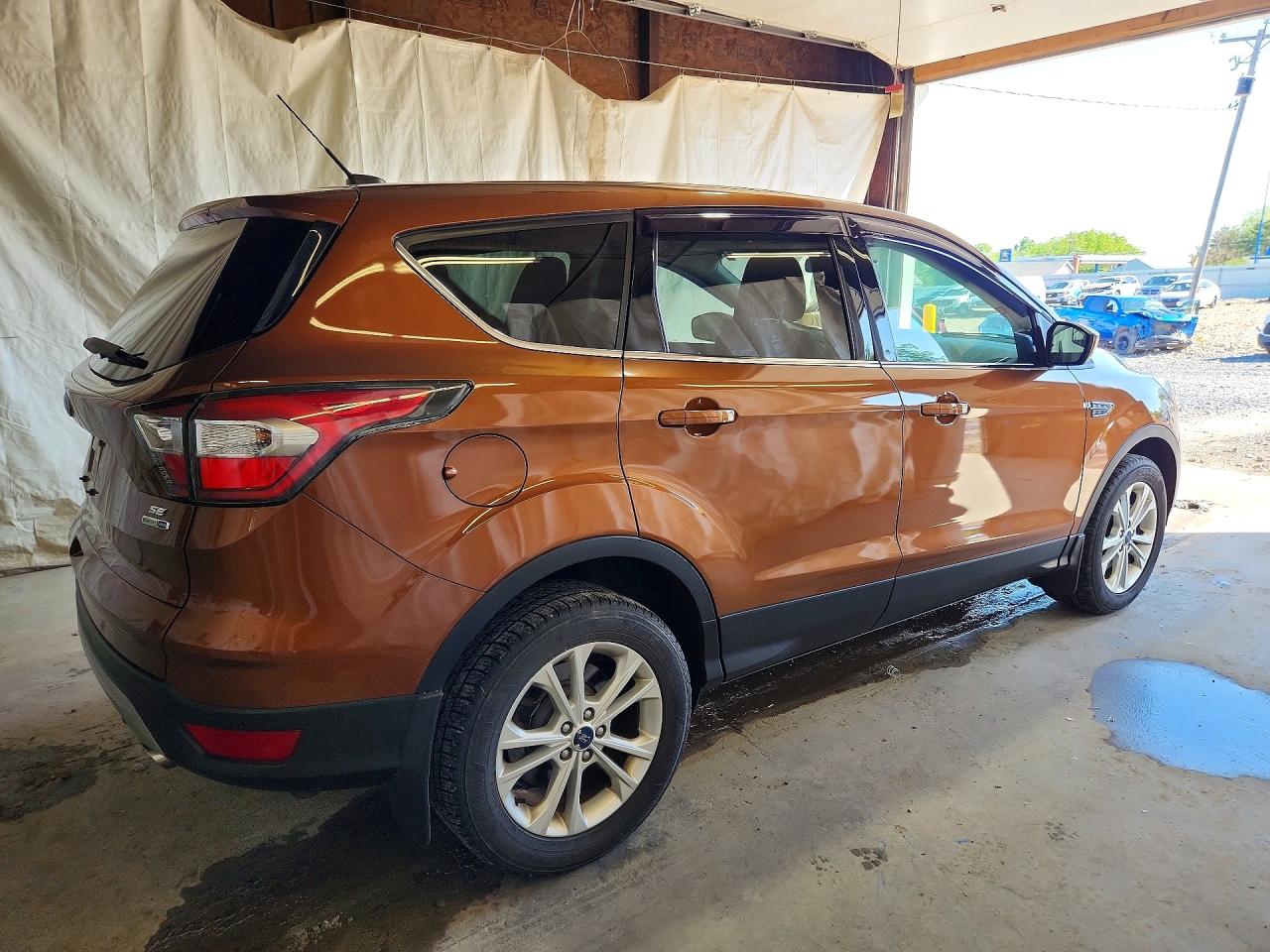 2017 Ford Escape Se Orange vin: 1FMCU9GD6HUA03337
