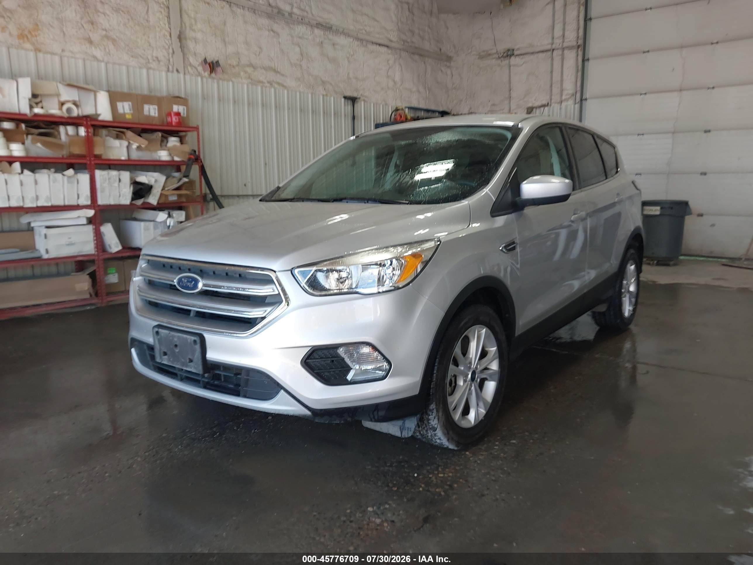 2017 Ford Escape Se Silver vin: 1FMCU9GD6HUE50413
