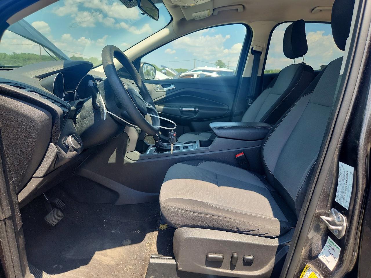 2018 Ford Escape Se Gray vin: 1FMCU9GD6JUA35307