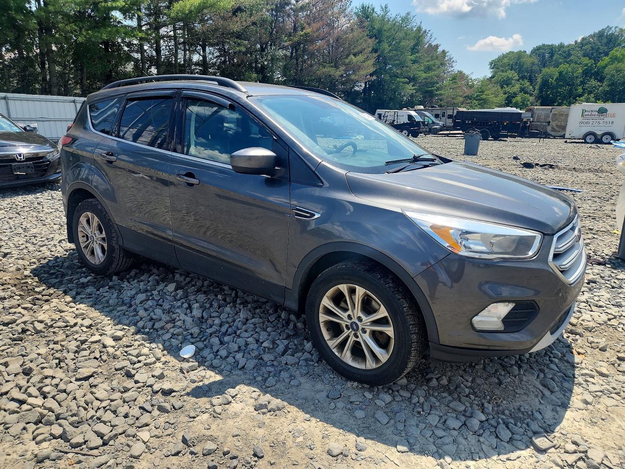 2018 Ford Escape Se Gray vin: 1FMCU9GD6JUA35307