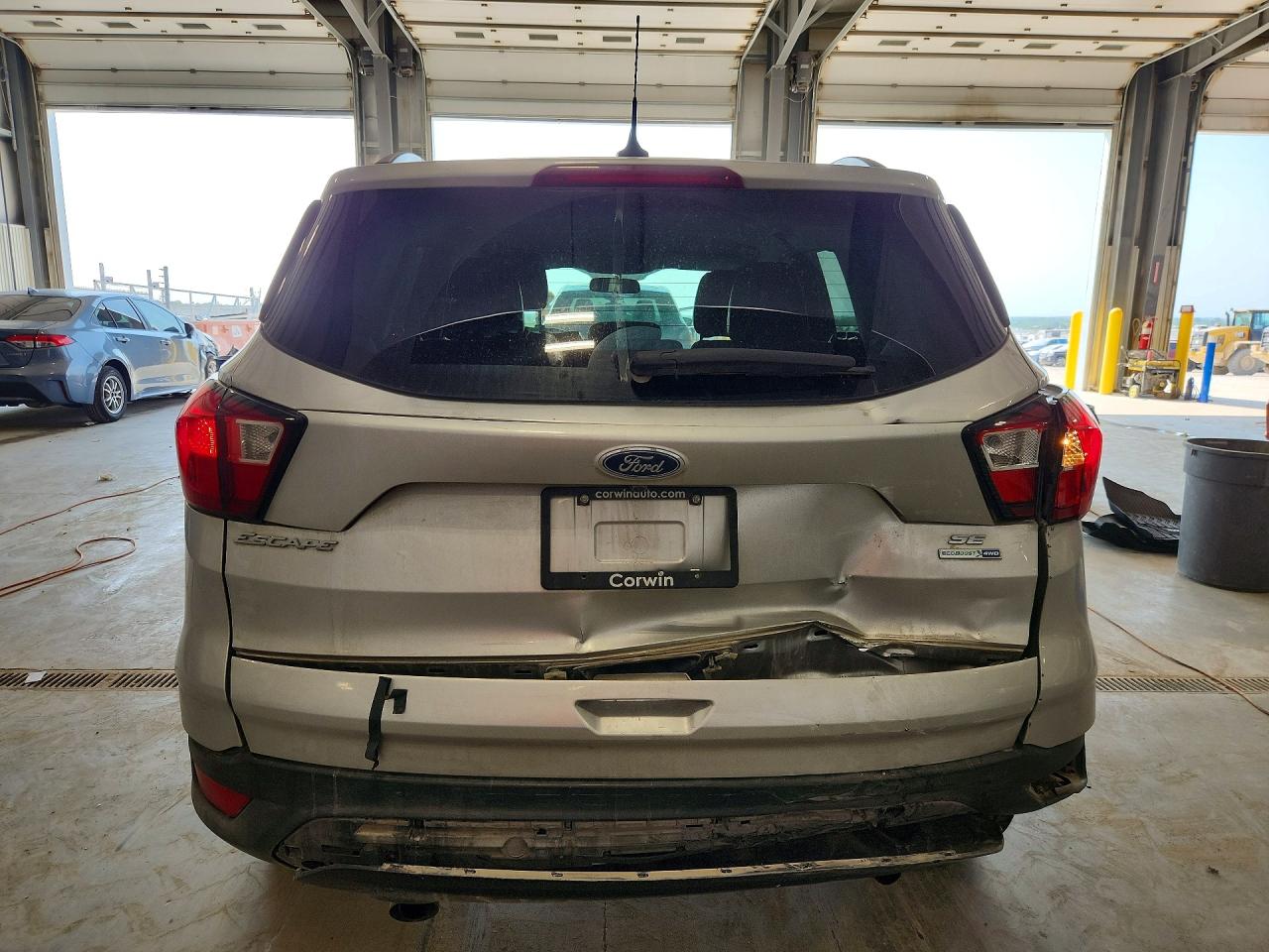 2019 Ford Escape Se Silver vin: 1FMCU9GD7KUA43322