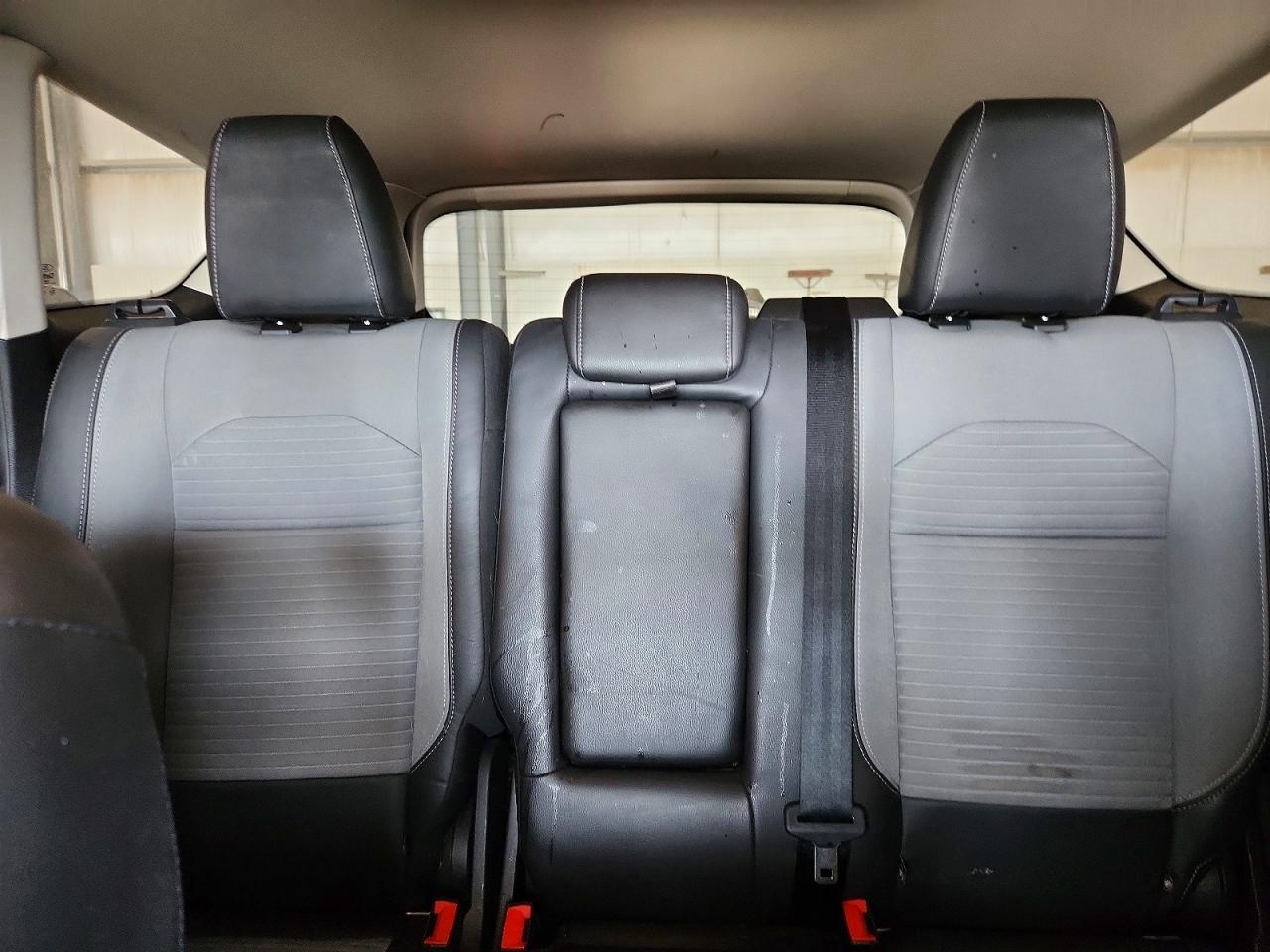 2019 Ford Escape Se Silver vin: 1FMCU9GD7KUA43322