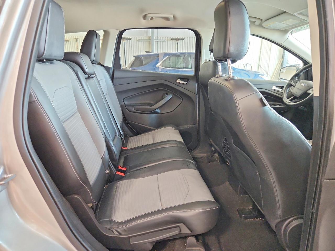 2019 Ford Escape Se Silver vin: 1FMCU9GD7KUA43322