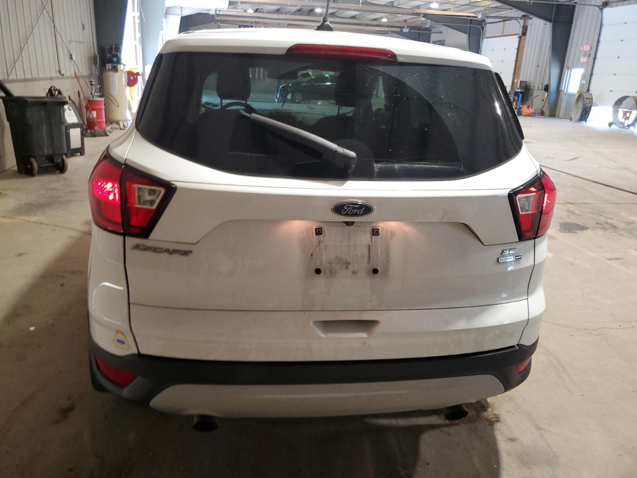 2019 Ford Escape Se White vin: 1FMCU9GD7KUC06762