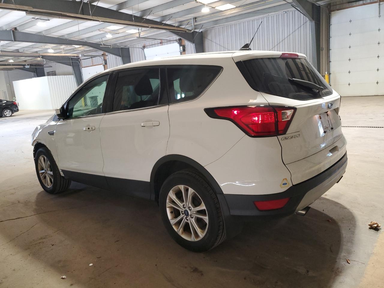 2019 Ford Escape Se White vin: 1FMCU9GD7KUC06762