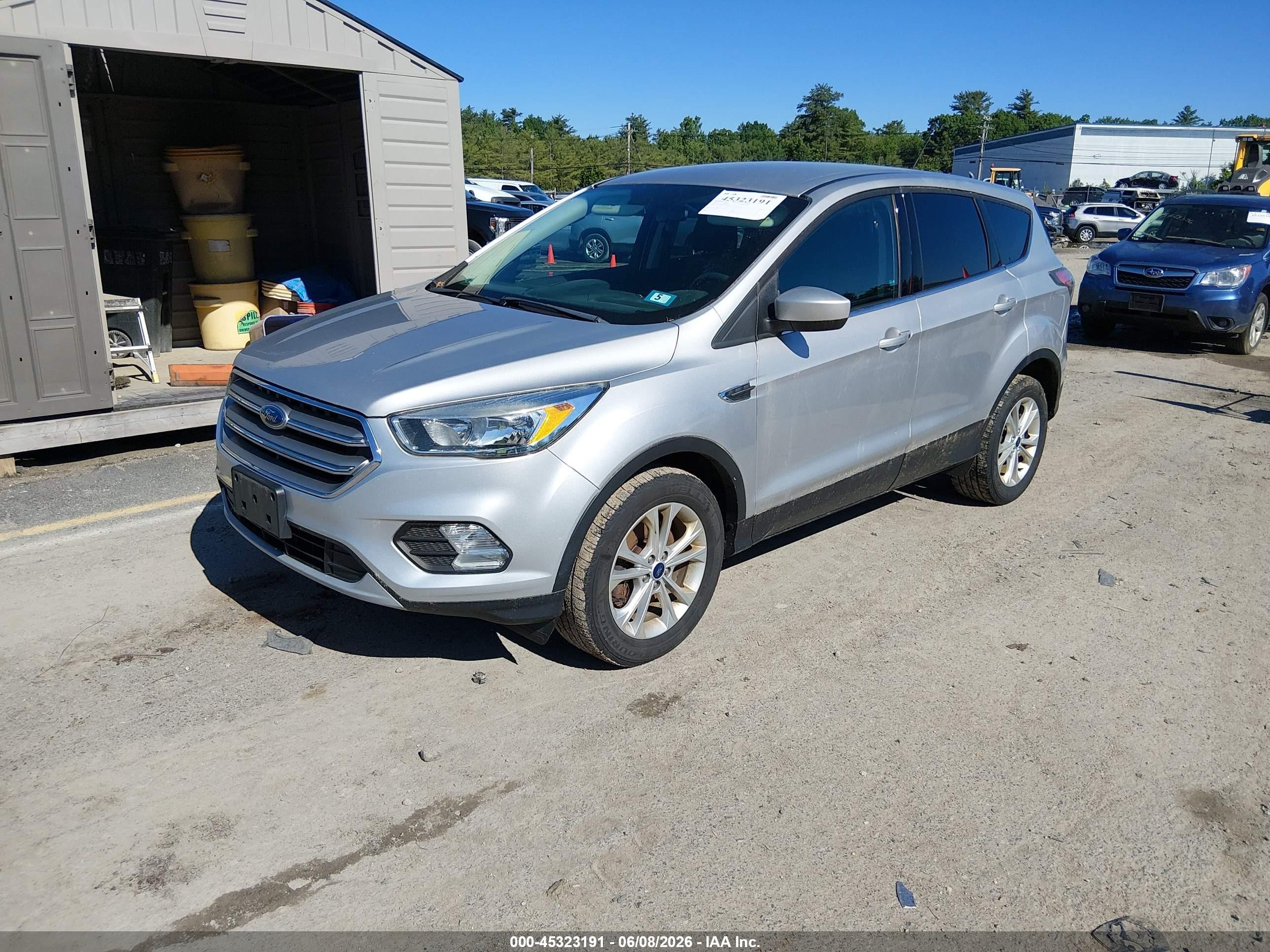 2017 Ford Escape Se Silver vin: 1FMCU9GD8HUA07759