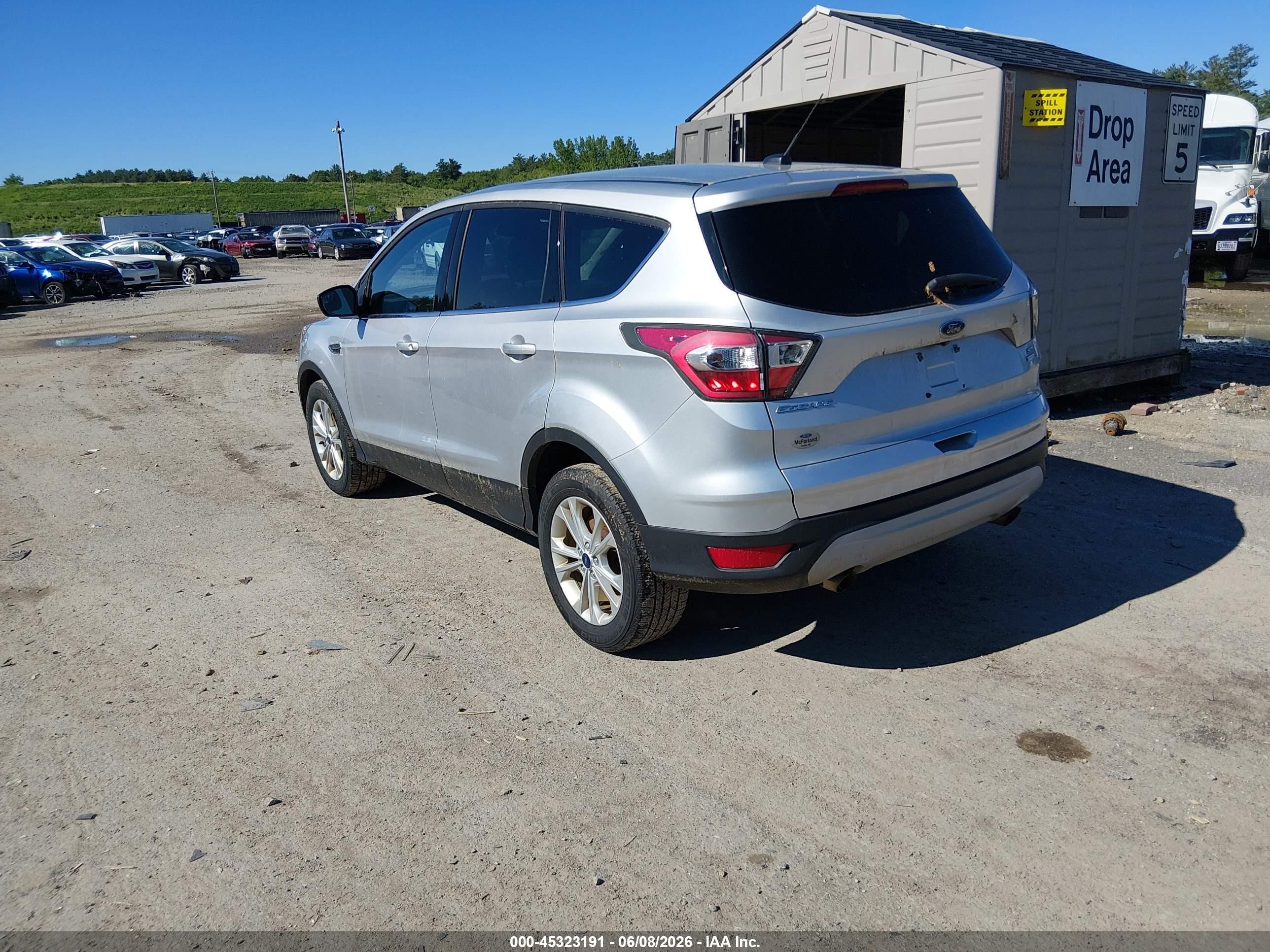 2017 Ford Escape Se Silver vin: 1FMCU9GD8HUA07759
