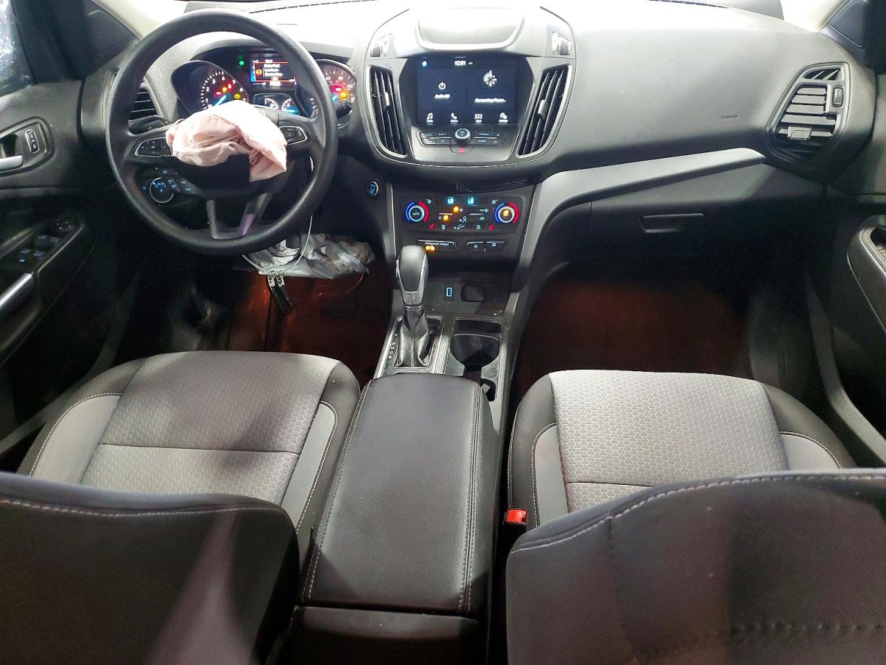 2019 Ford Escape Se Silver vin: 1FMCU9GD8KUB08534