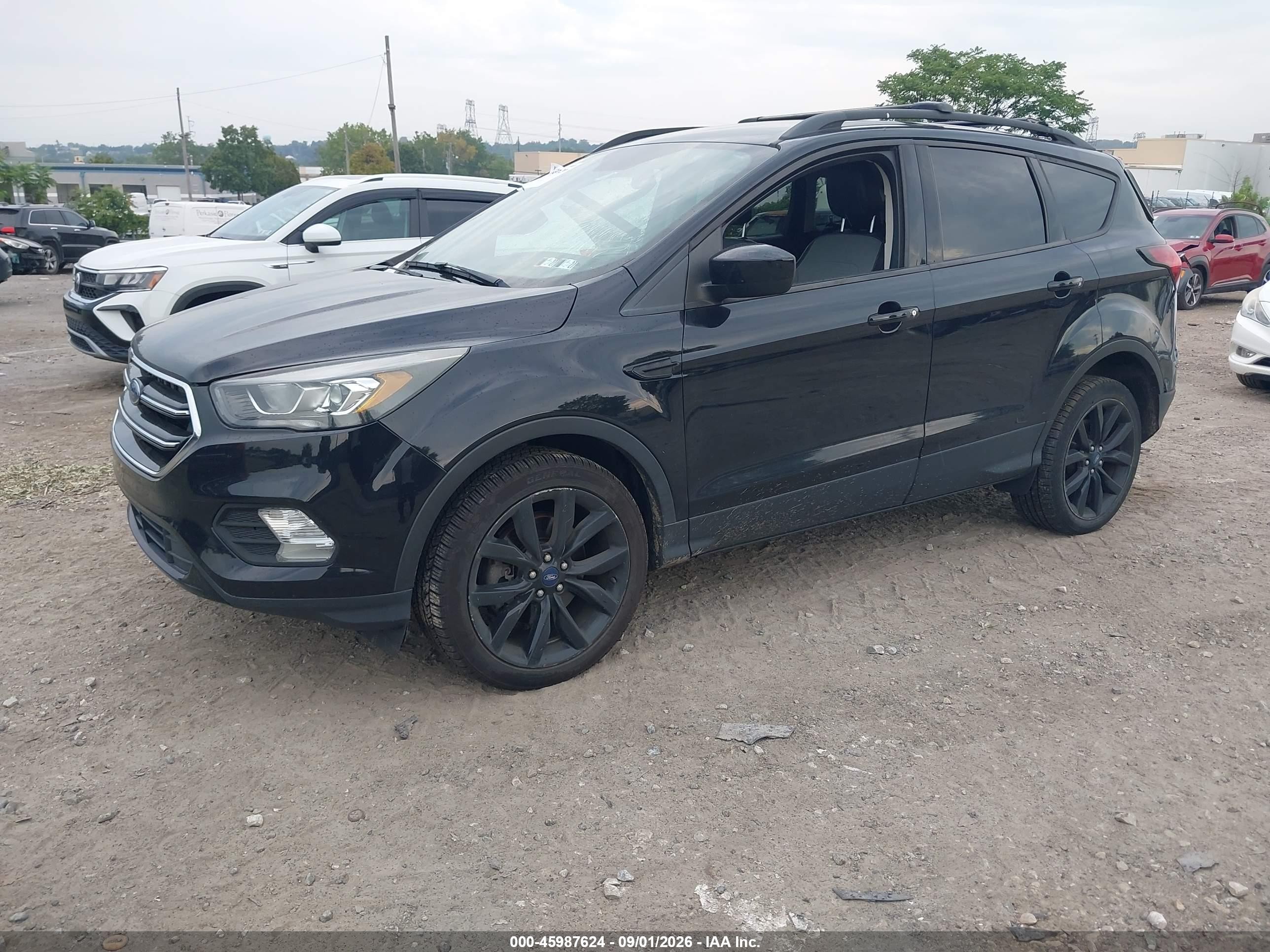 2019 Ford Escape Se Black vin: 1FMCU9GD8KUB43994