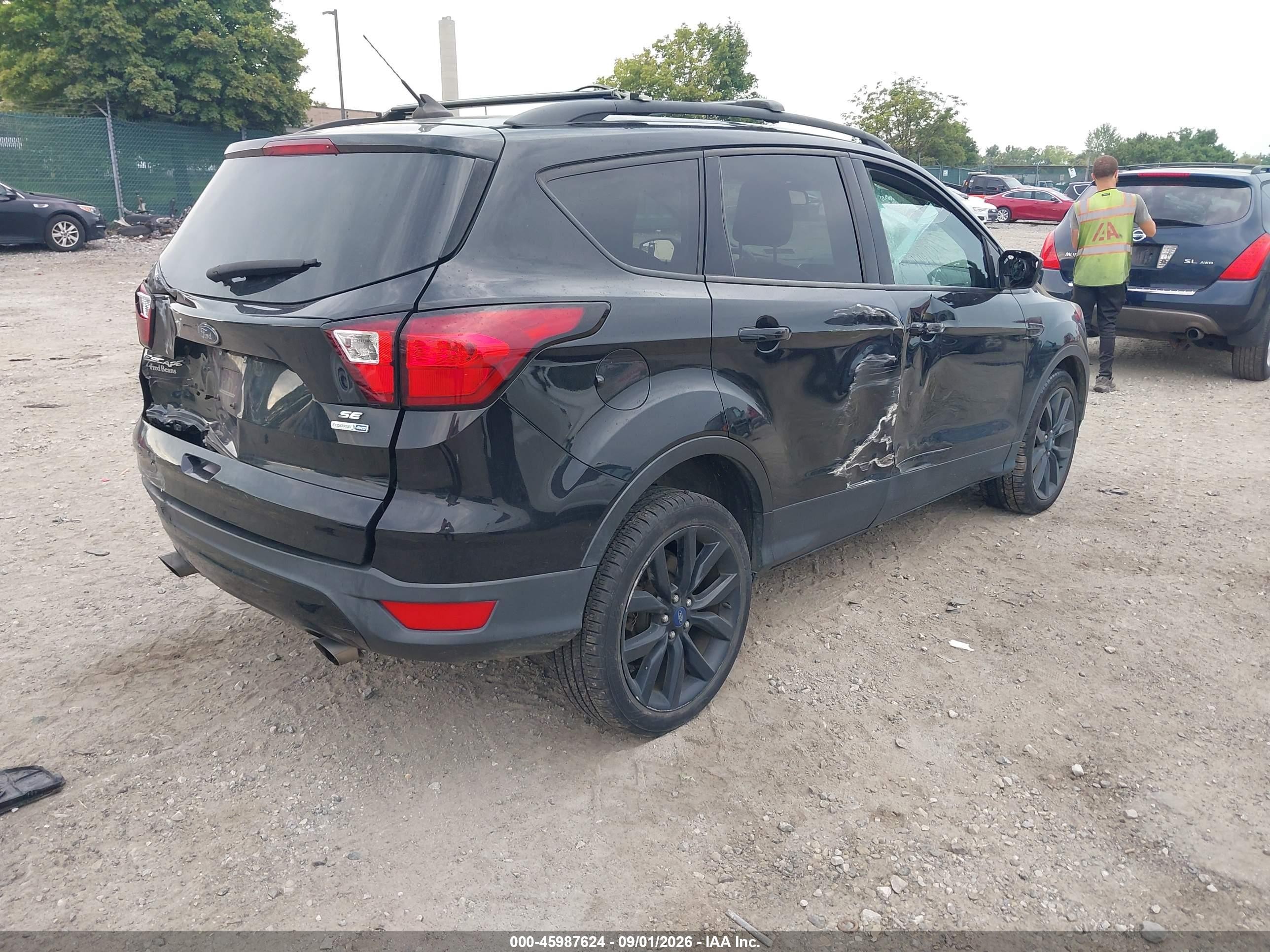 2019 Ford Escape Se Black vin: 1FMCU9GD8KUB43994