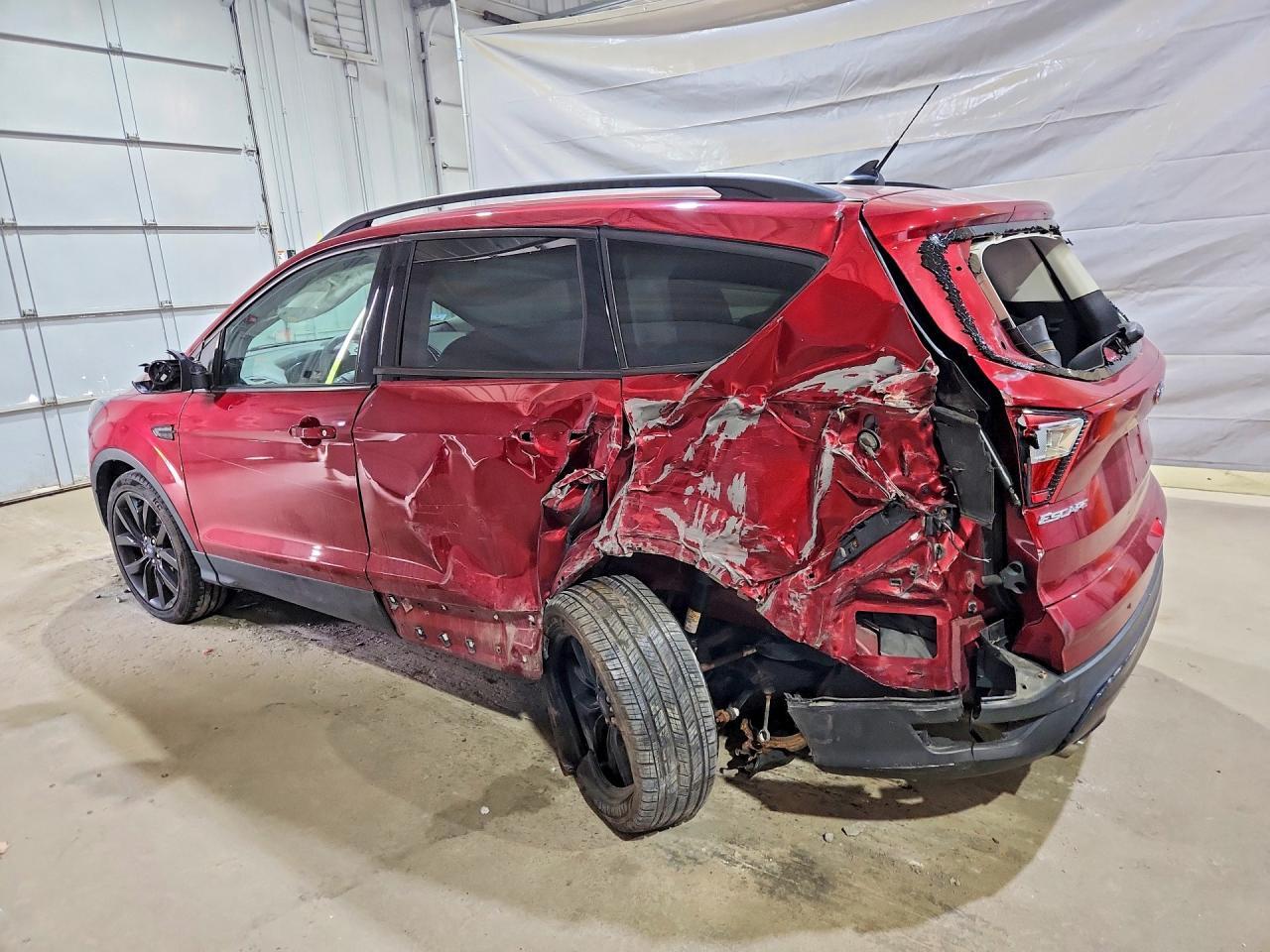 2018 Ford Escape Se Burgundy vin: 1FMCU9GD9JUB92684