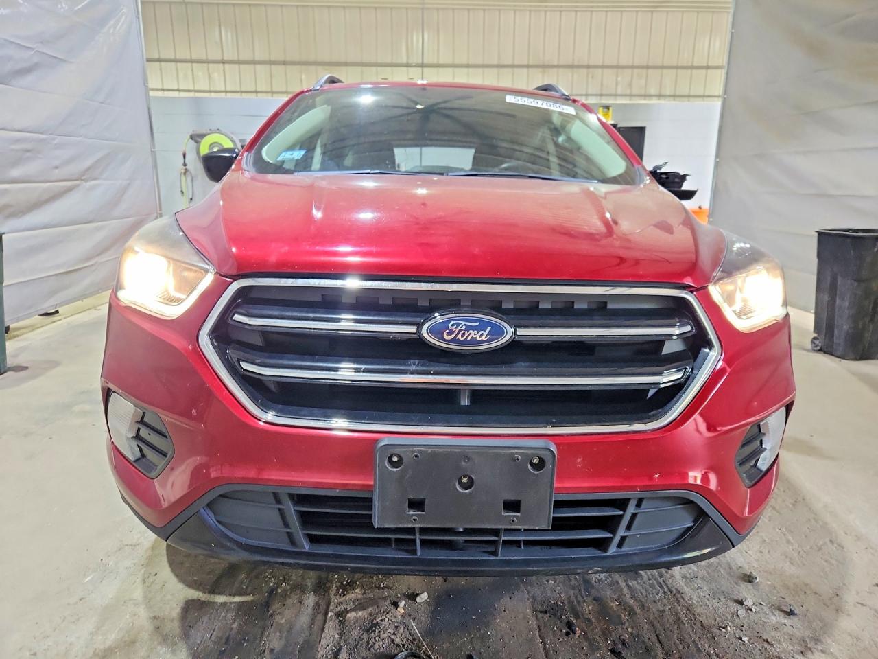2018 Ford Escape Se Burgundy vin: 1FMCU9GD9JUB92684