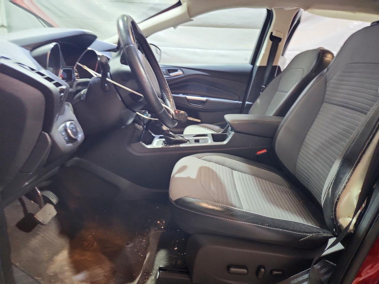 2018 Ford Escape Se Burgundy vin: 1FMCU9GD9JUB92684