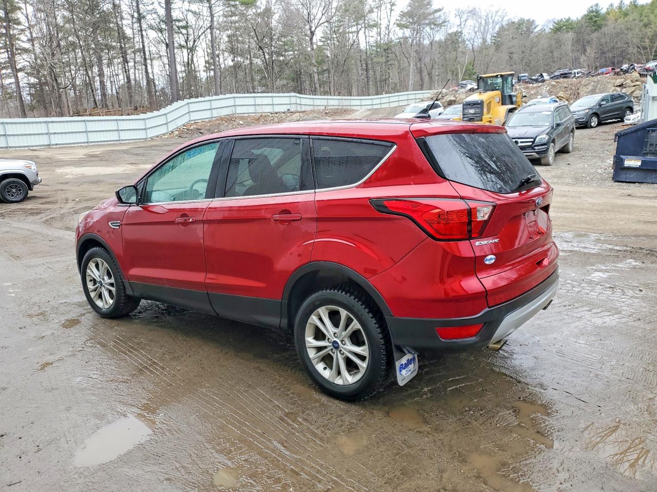 2019 Ford Escape Se Red vin: 1FMCU9GD9KUA08832