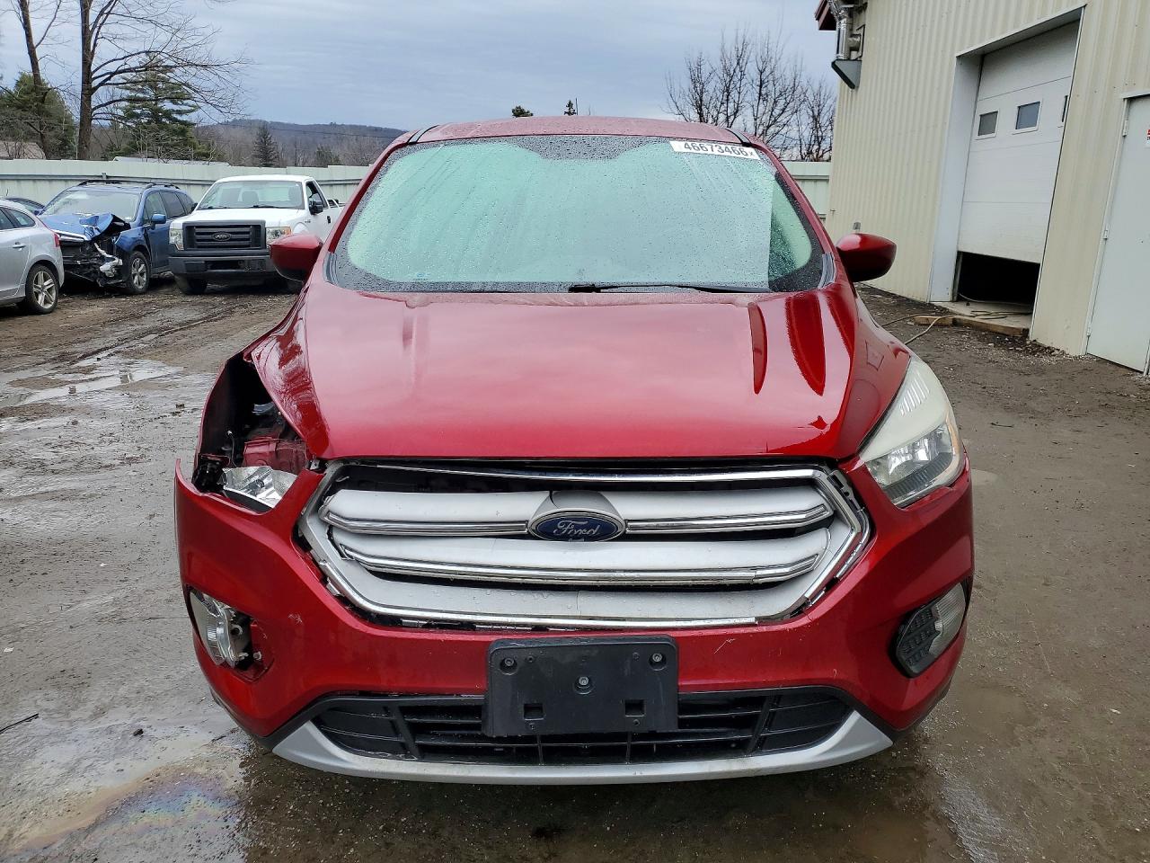 2019 Ford Escape Se Red vin: 1FMCU9GD9KUA08832