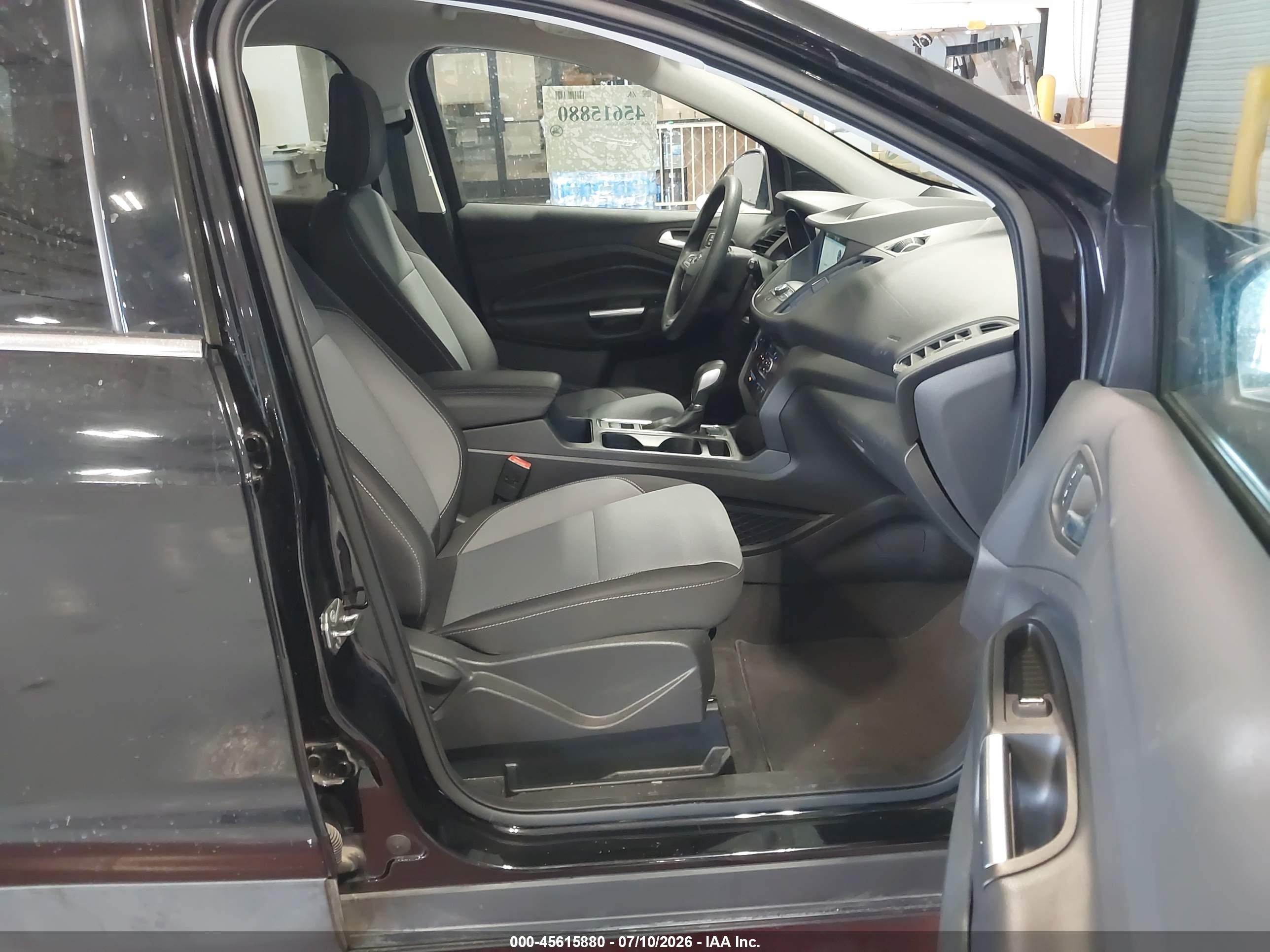 2019 Ford Escape Se Black vin: 1FMCU9GD9KUA65810