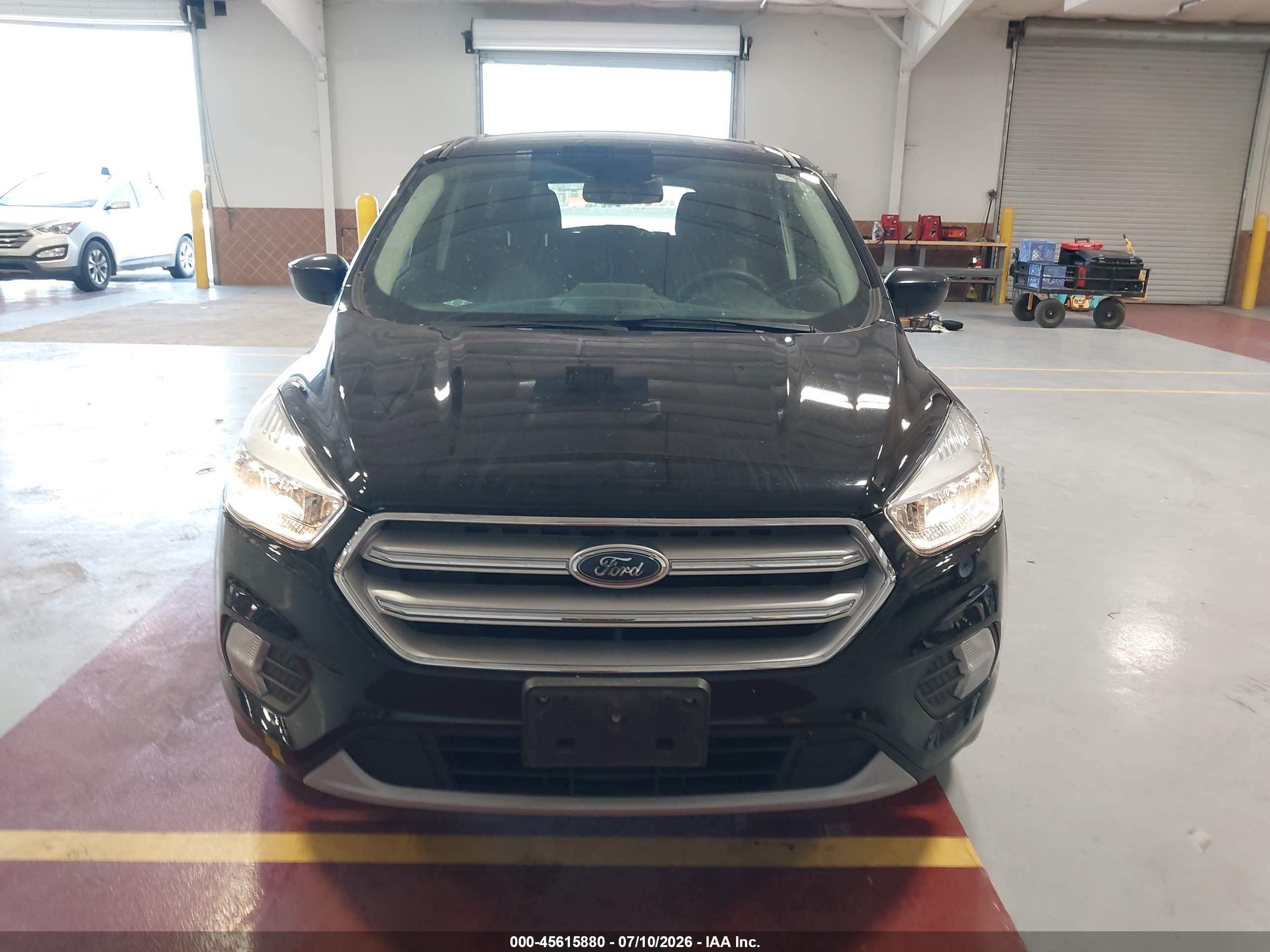 2019 Ford Escape Se Black vin: 1FMCU9GD9KUA65810