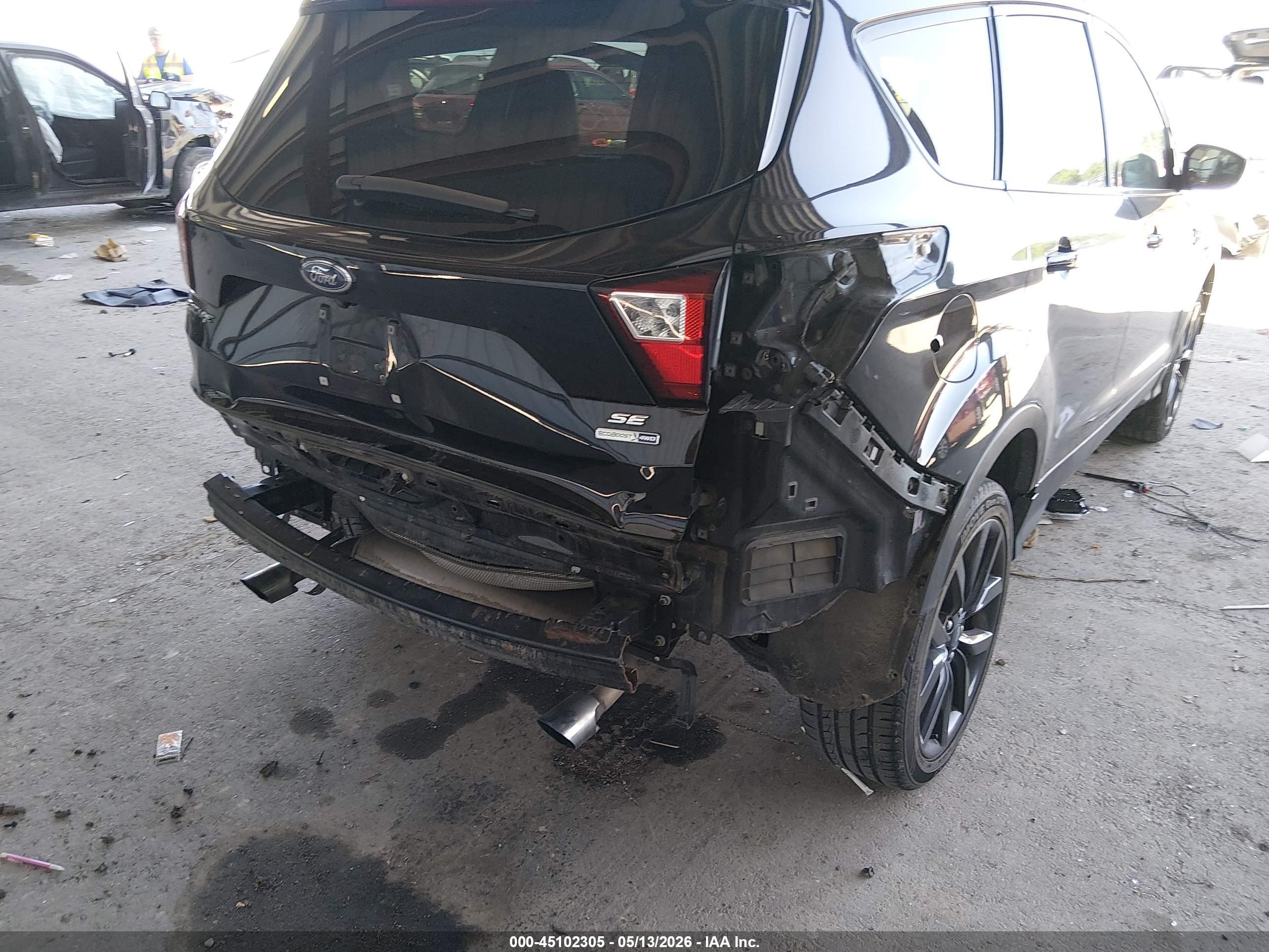 2019 Ford Escape Se Black vin: 1FMCU9GD9KUB09899