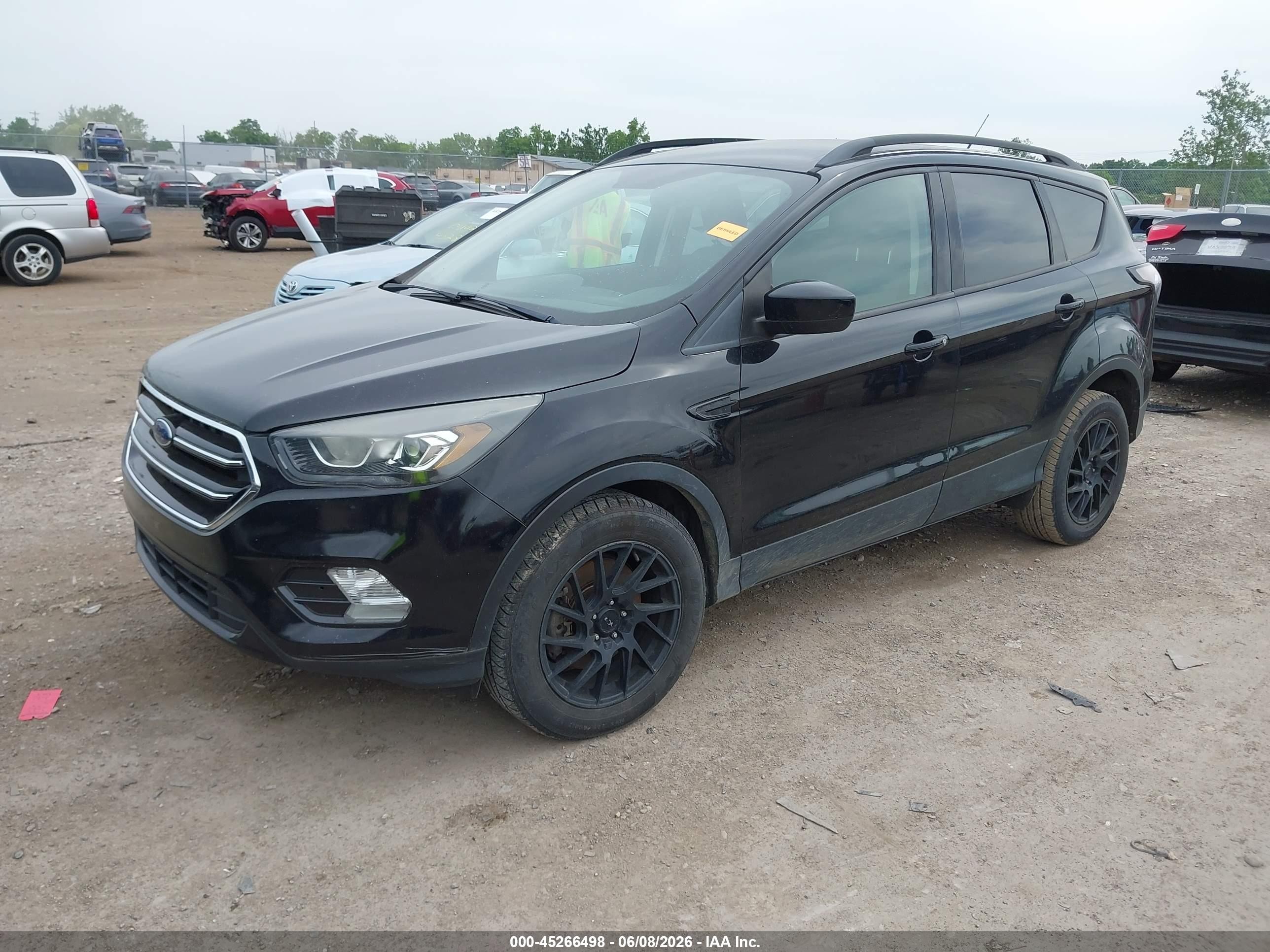 2018 Ford Escape Se Black vin: 1FMCU9GDXJUD17904