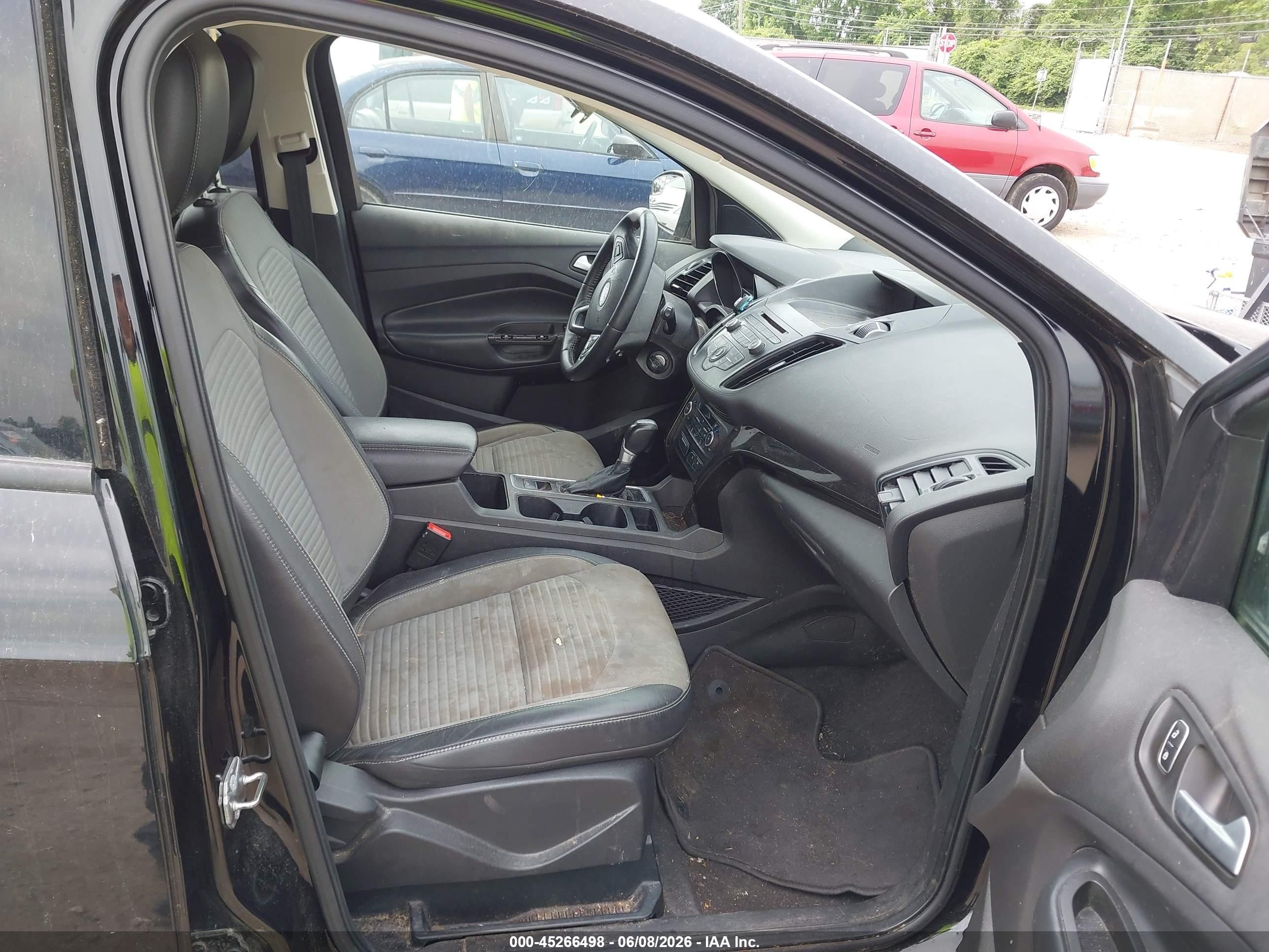 2018 Ford Escape Se Black vin: 1FMCU9GDXJUD17904
