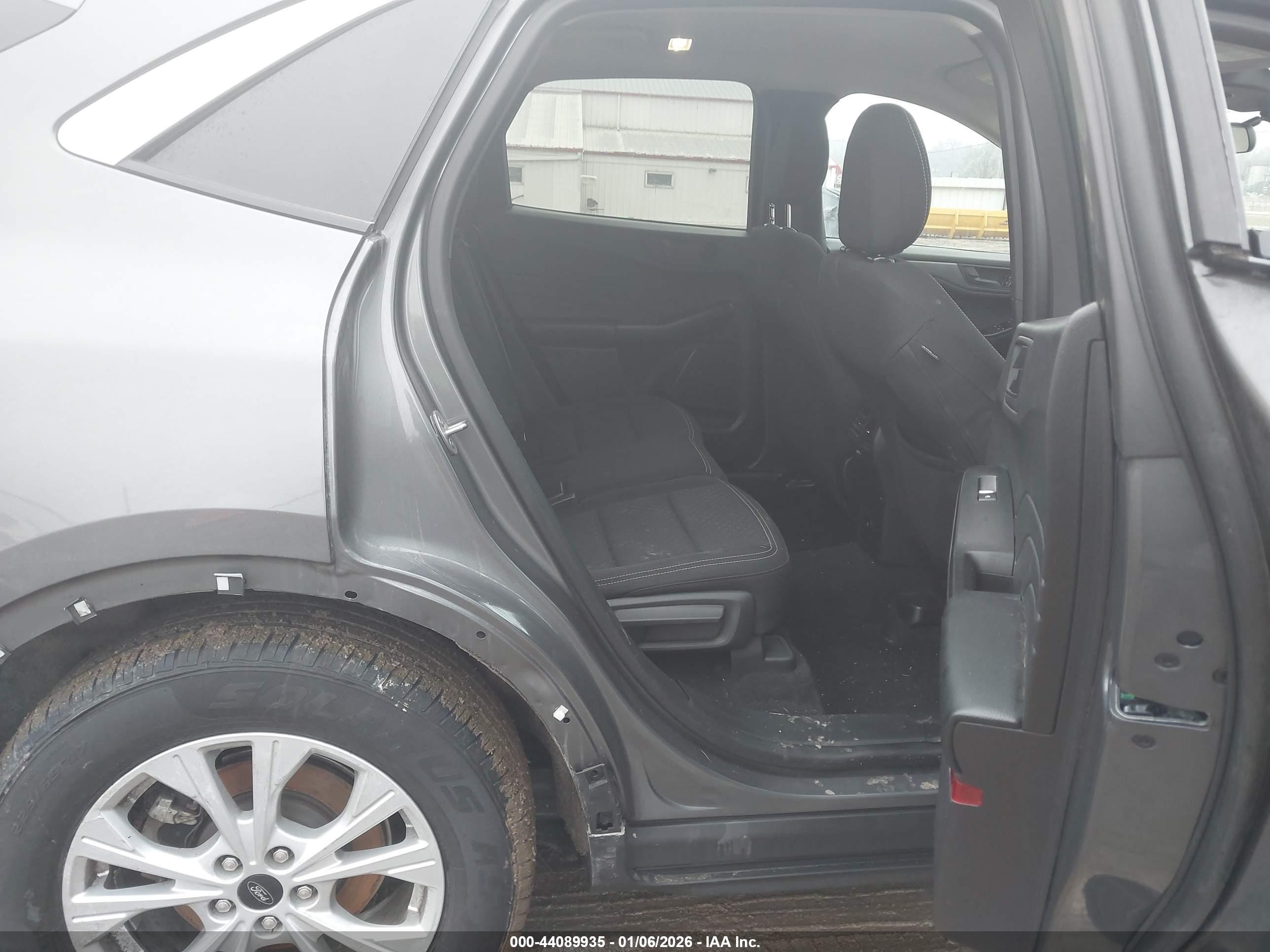 2023 Ford Escape Active Серый vin: 1FMCU9GN6PUA86209