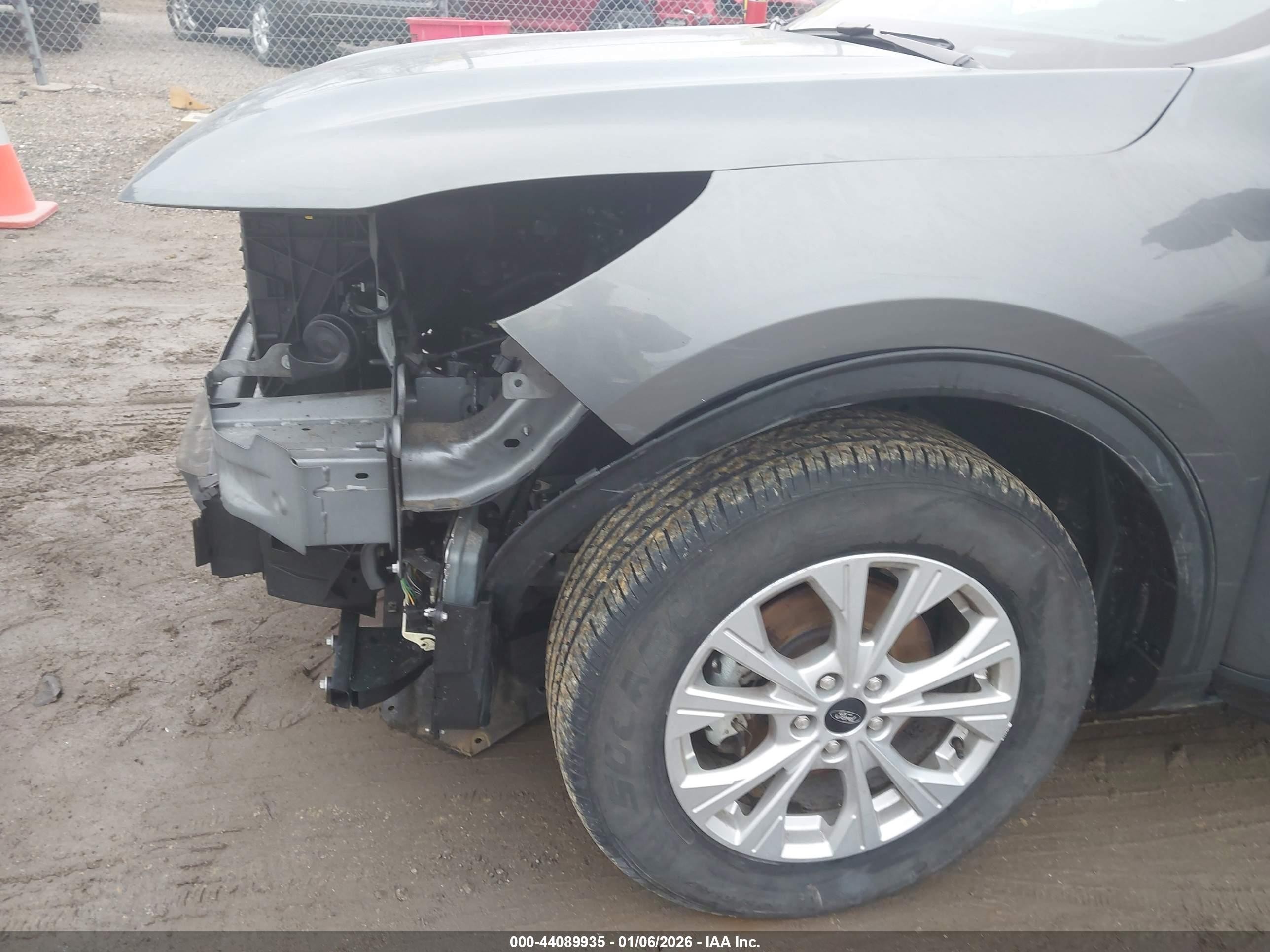 2023 Ford Escape Active Серый vin: 1FMCU9GN6PUA86209